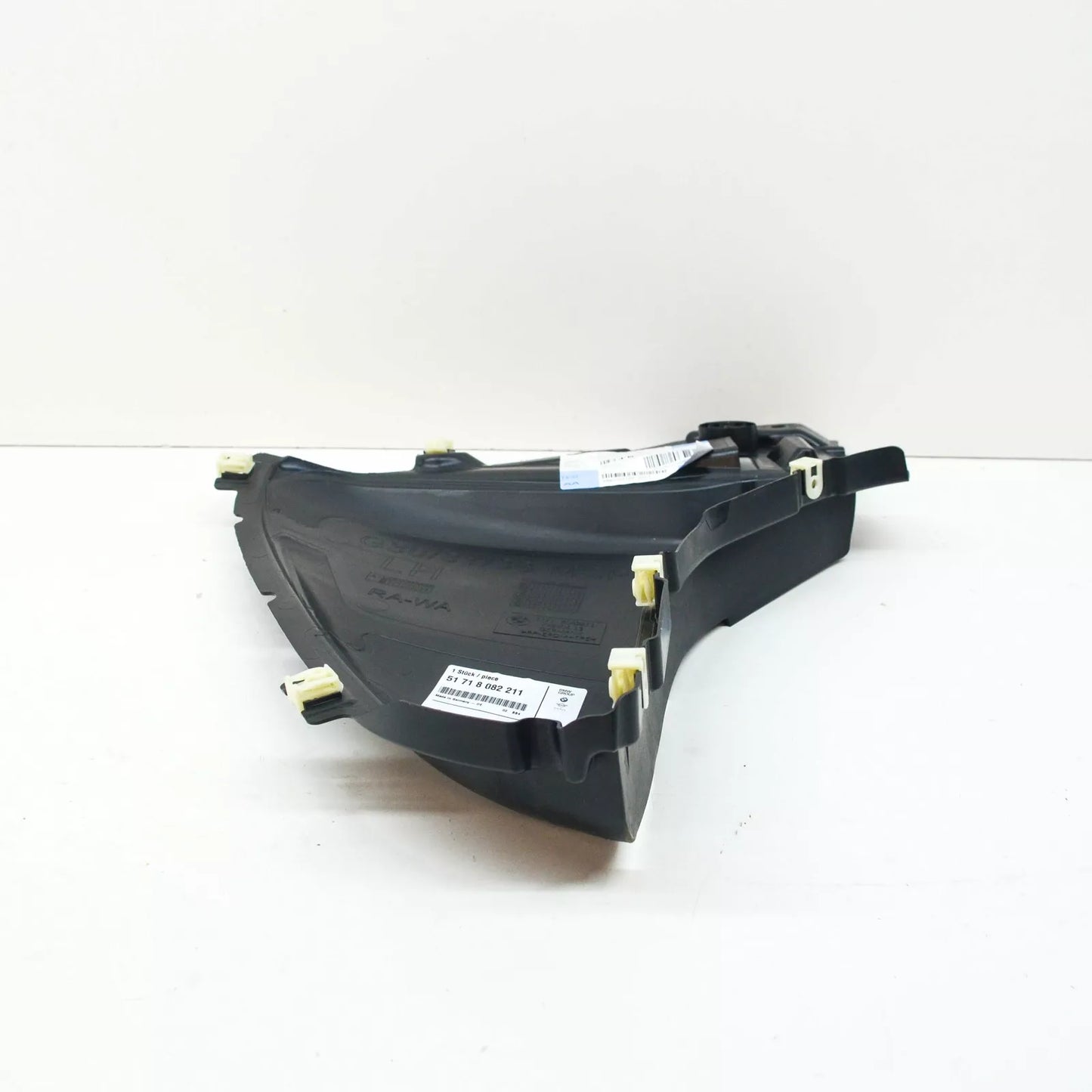 NEW BMW 5 G30 FRONT LEFT WHEEL ARCH BOTTOM COVER 51718082211 ORIGINAL