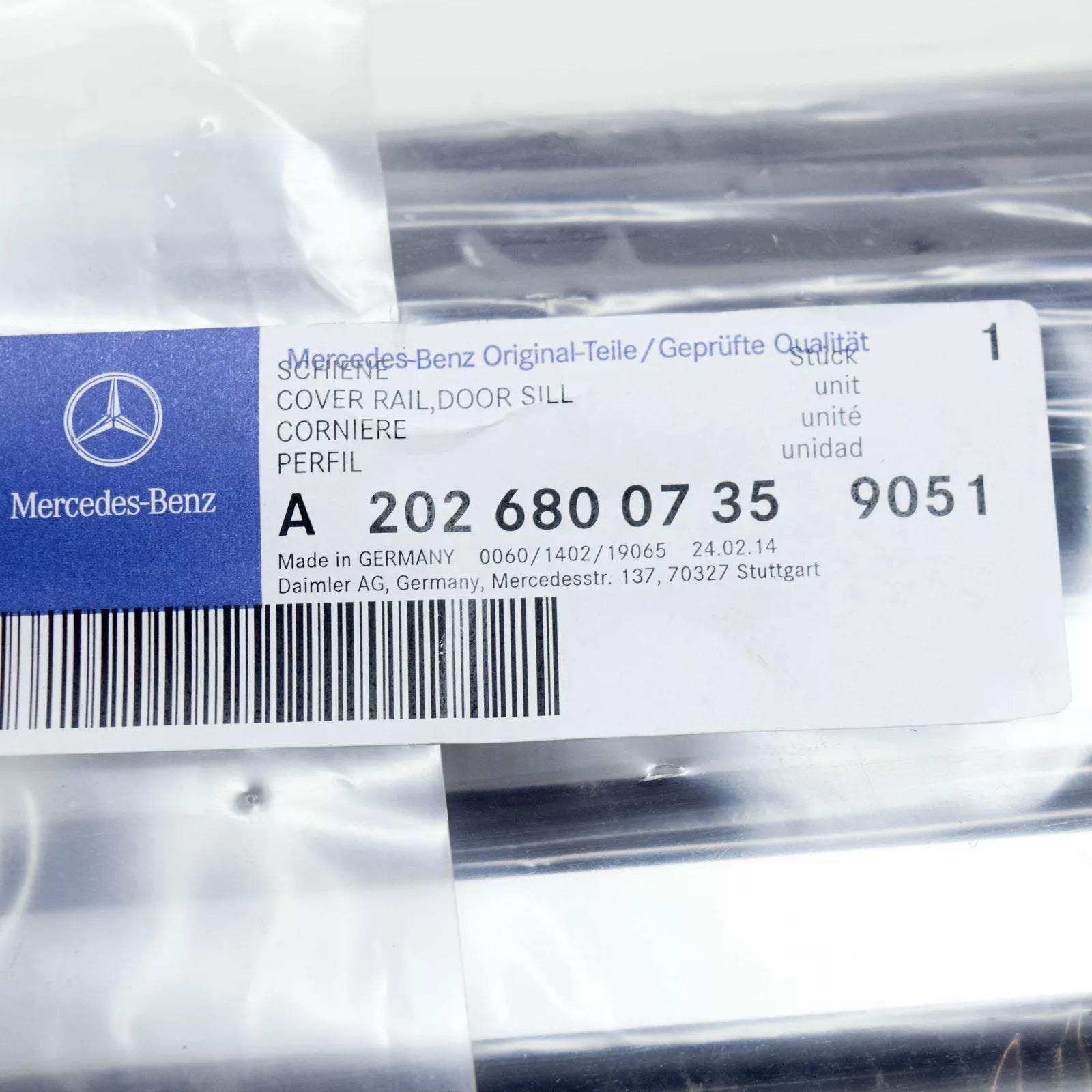 NEW MERCEDES-BENZ C W202 FRONT DOOR ENTRANCE RAIL A20268007359051