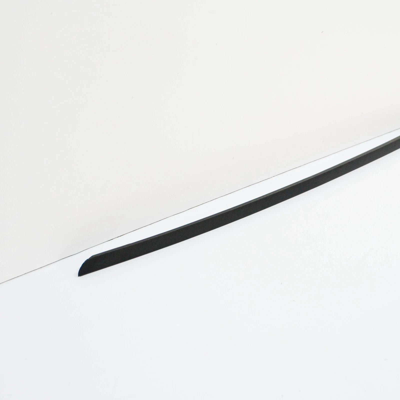 NEW AUDI A4 AVANT B7 FRONT LEFT WATER DEFLECTOR STRIP 8E0854327E01C ORIGINAL