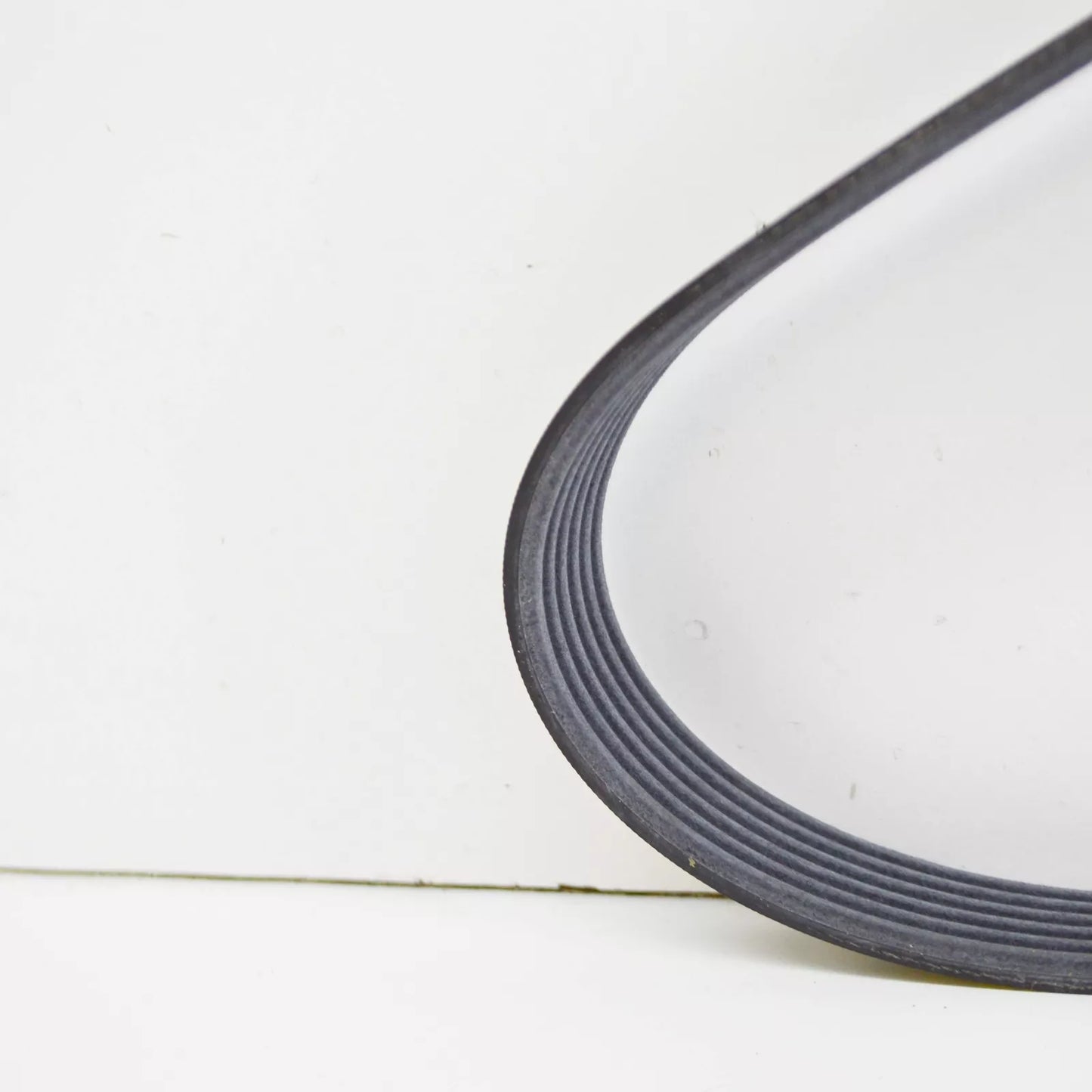 NEW AUDI A2 8Z ALTERNATOR POLY V-BELT 045903137D ORIGINAL