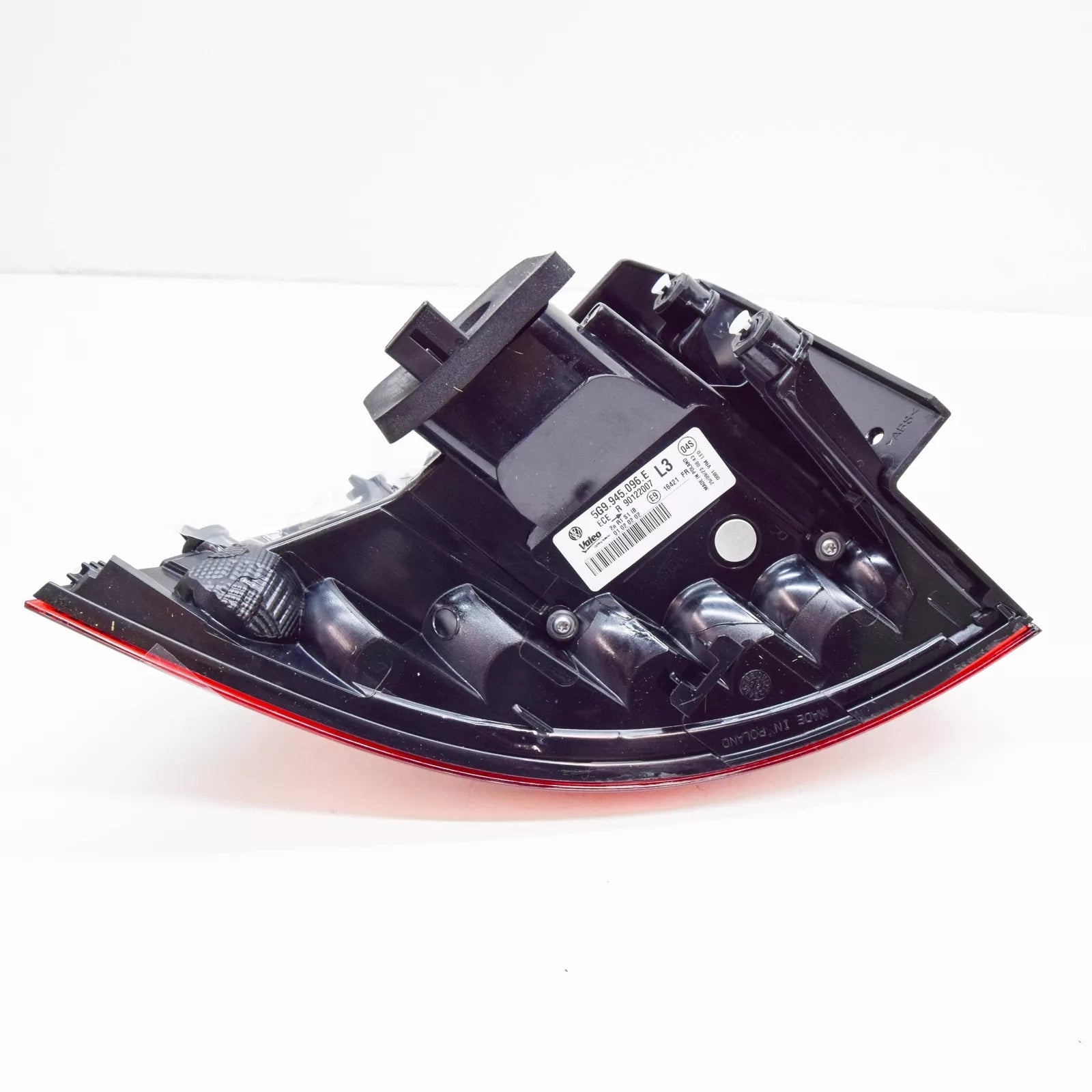 NEW VW GOLF MK7 VARIANT REAR RIGHT OUTER TAILLIGHT 5G9945096E ORIGINAL