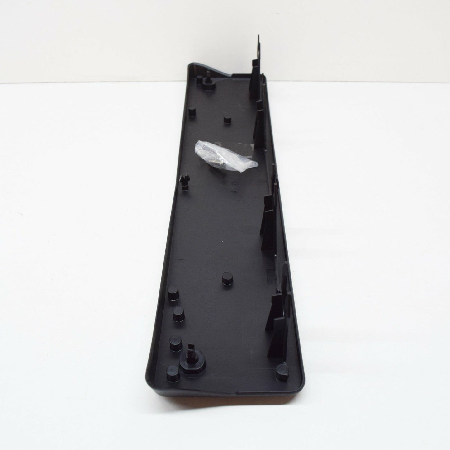 NEW MERCEDES-BENZ C-CLASS W205 NUMBER PLATE TRIM HOLDER A2058803305 ORIGINAL