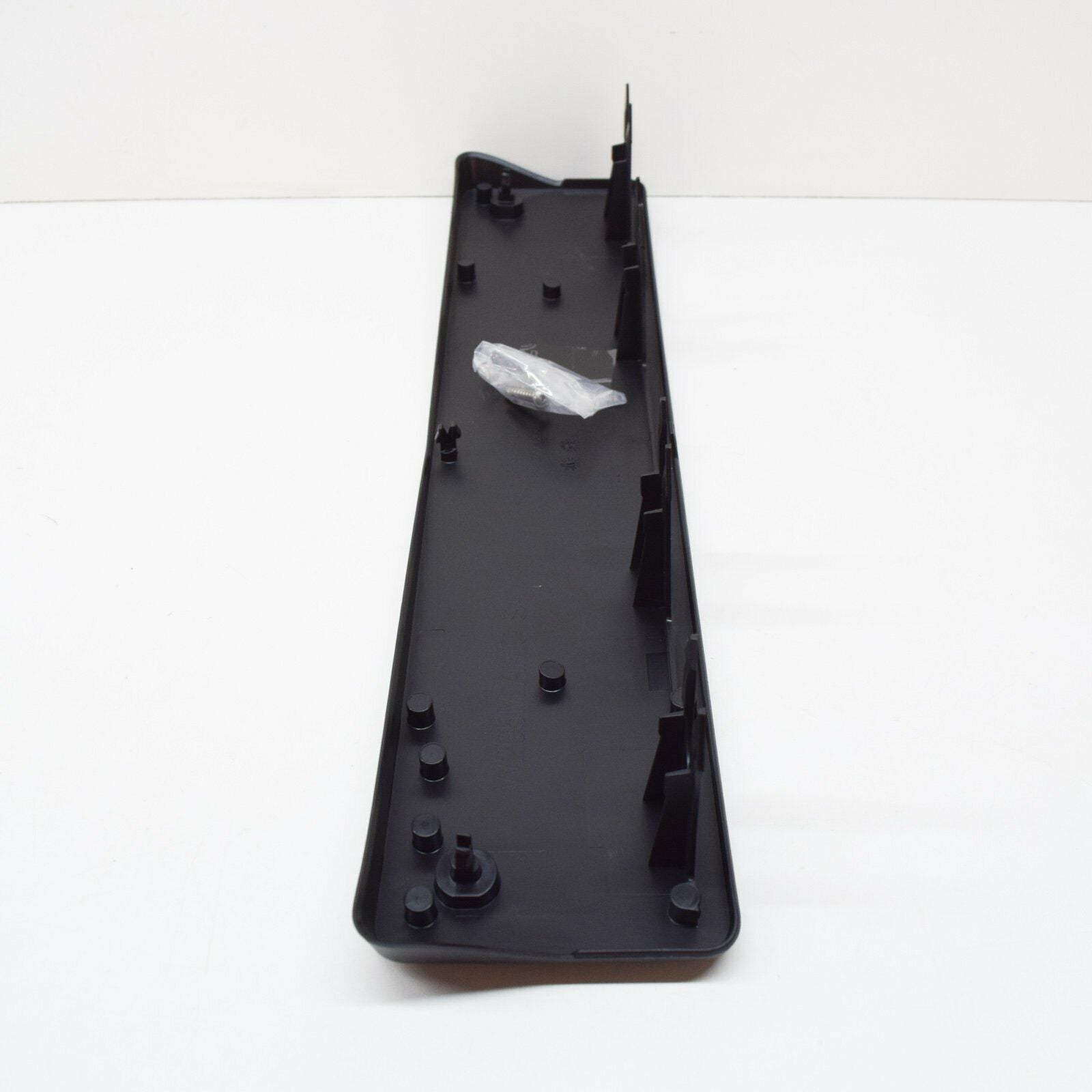 NEW MERCEDES-BENZ C-CLASS W205 NUMBER PLATE TRIM HOLDER A2058803305 ORIGINAL