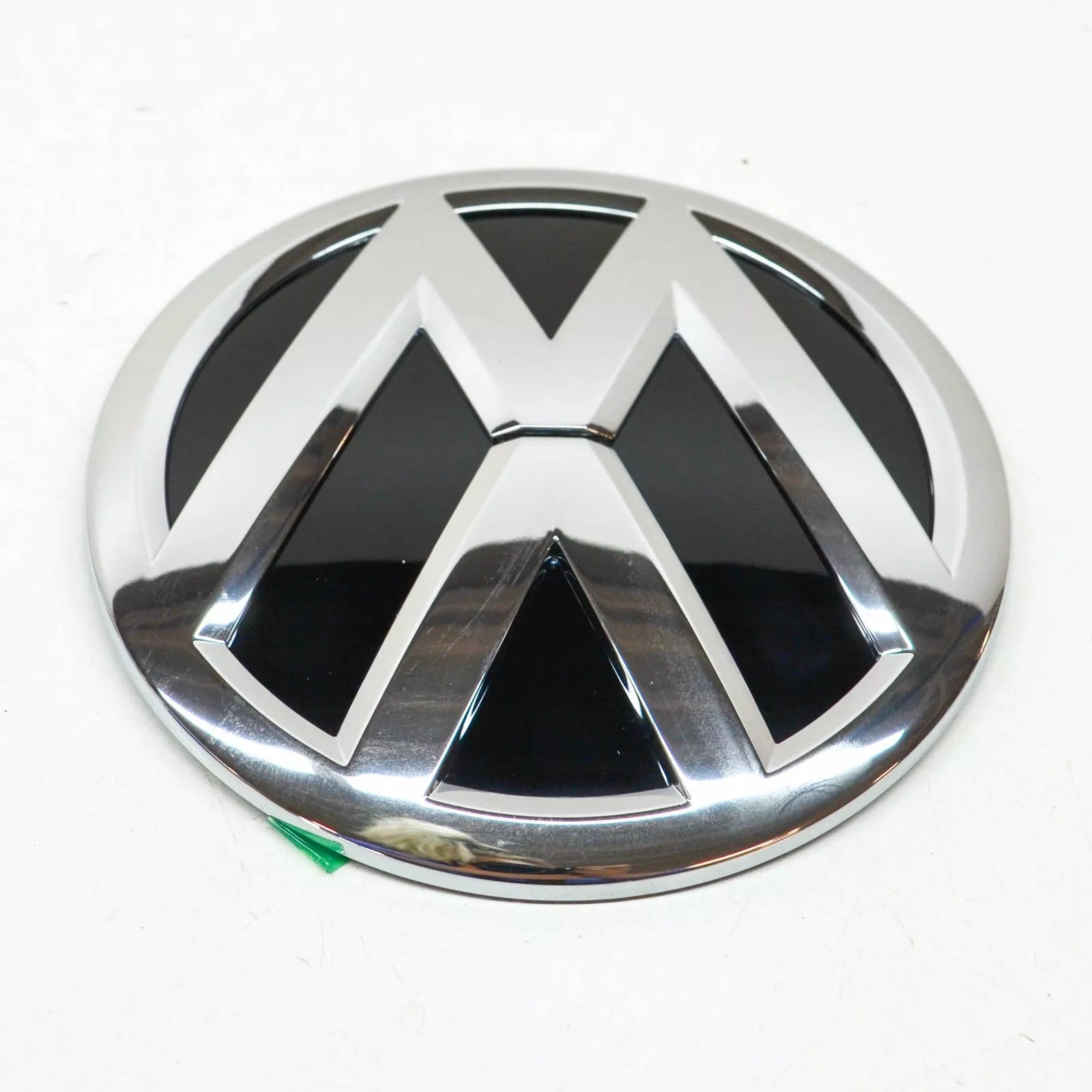 NEW VW TOUAREG 7P REAR LIFTGATE TAILGATE HATCH EMBLEM 7P6853630DFOD ORIGINAL