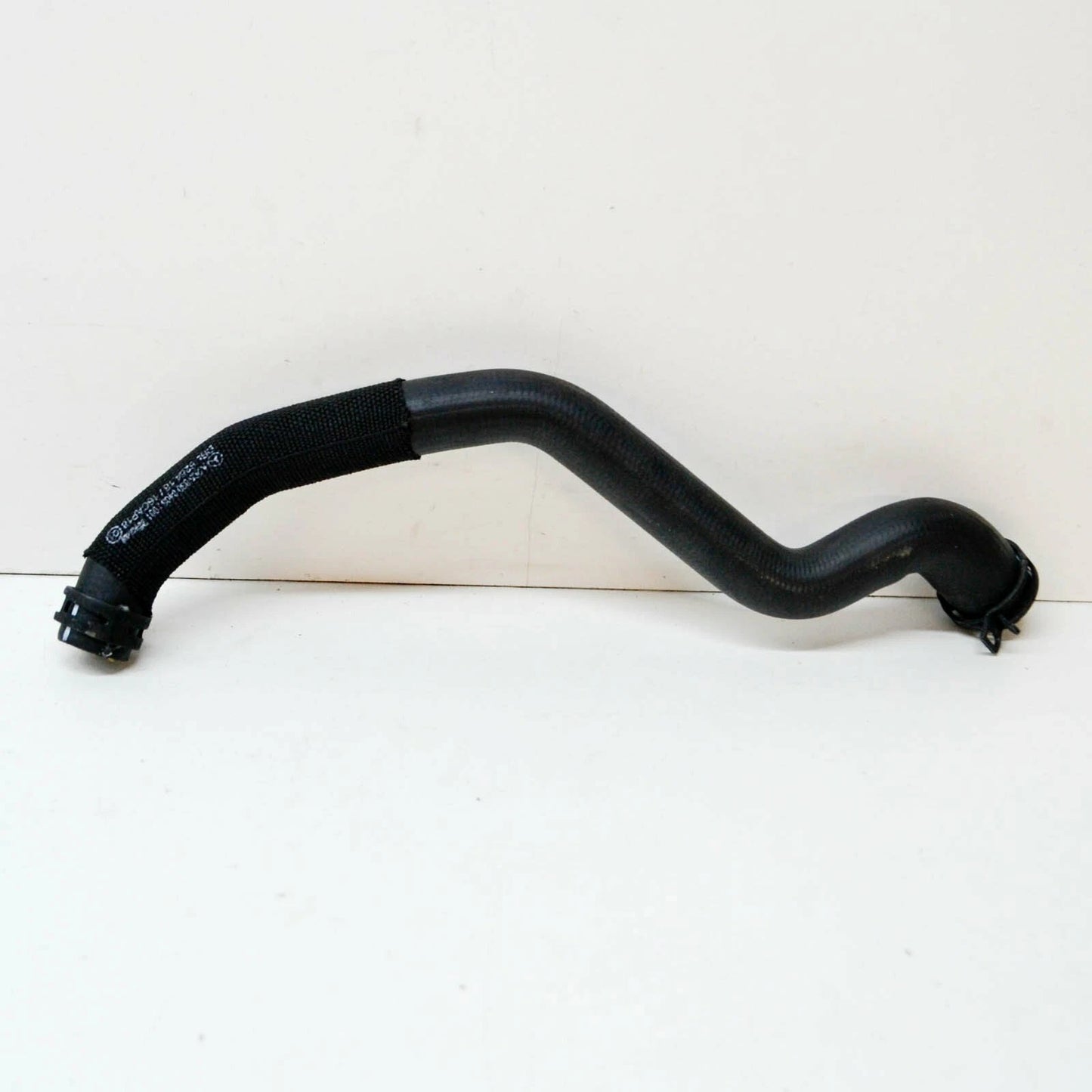 NEW MERCEDES-BENZ E W213 ENGINE WATER COOLANT HOSE A2058300406 ORIGINAL