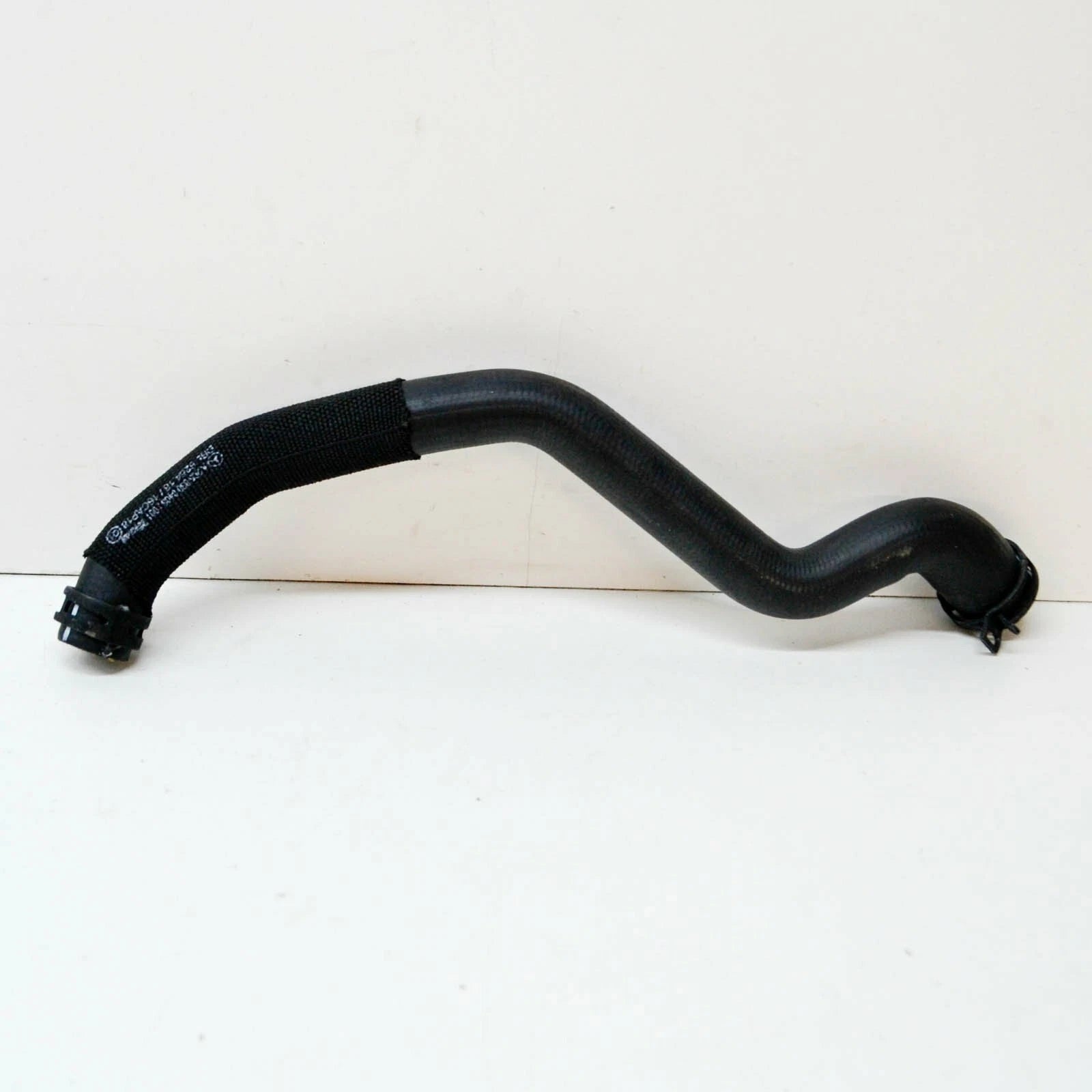 NEW MERCEDES-BENZ E W213 ENGINE WATER COOLANT HOSE A2058300406 ORIGINAL