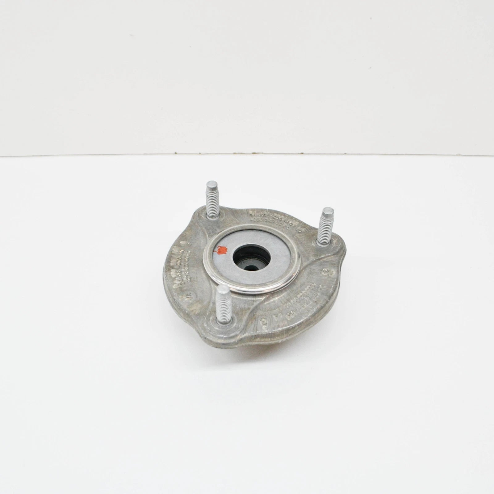 NEW MERCEDES-BENZ C W205 FRONT COIL SPRING SUPPORT BUSHING A2053230220 ORIGINAL