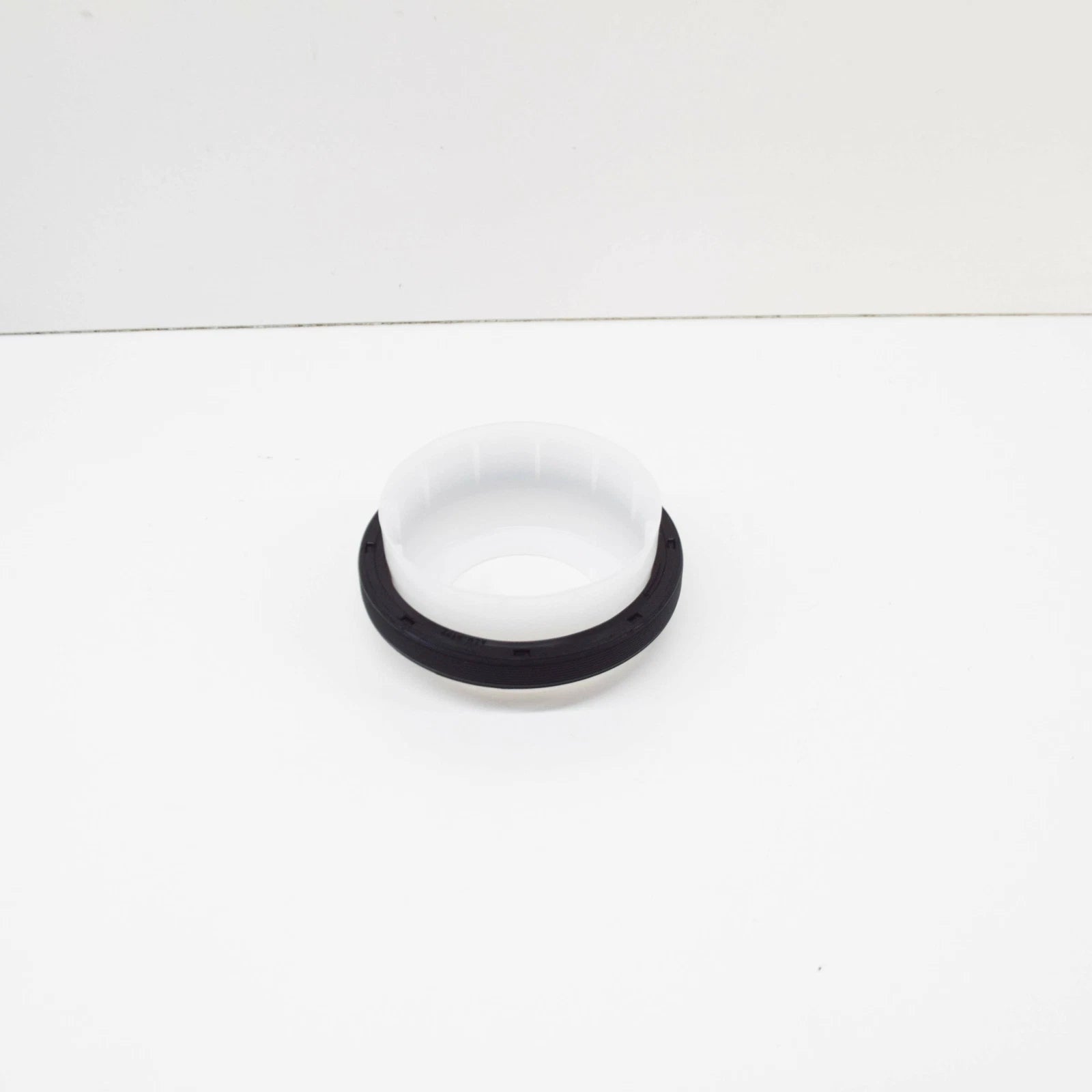 NEW BMW 1 F20 FRONT ENGINE CRANKSHAFT SEAL 8618864 11118618864 ORIGINAL