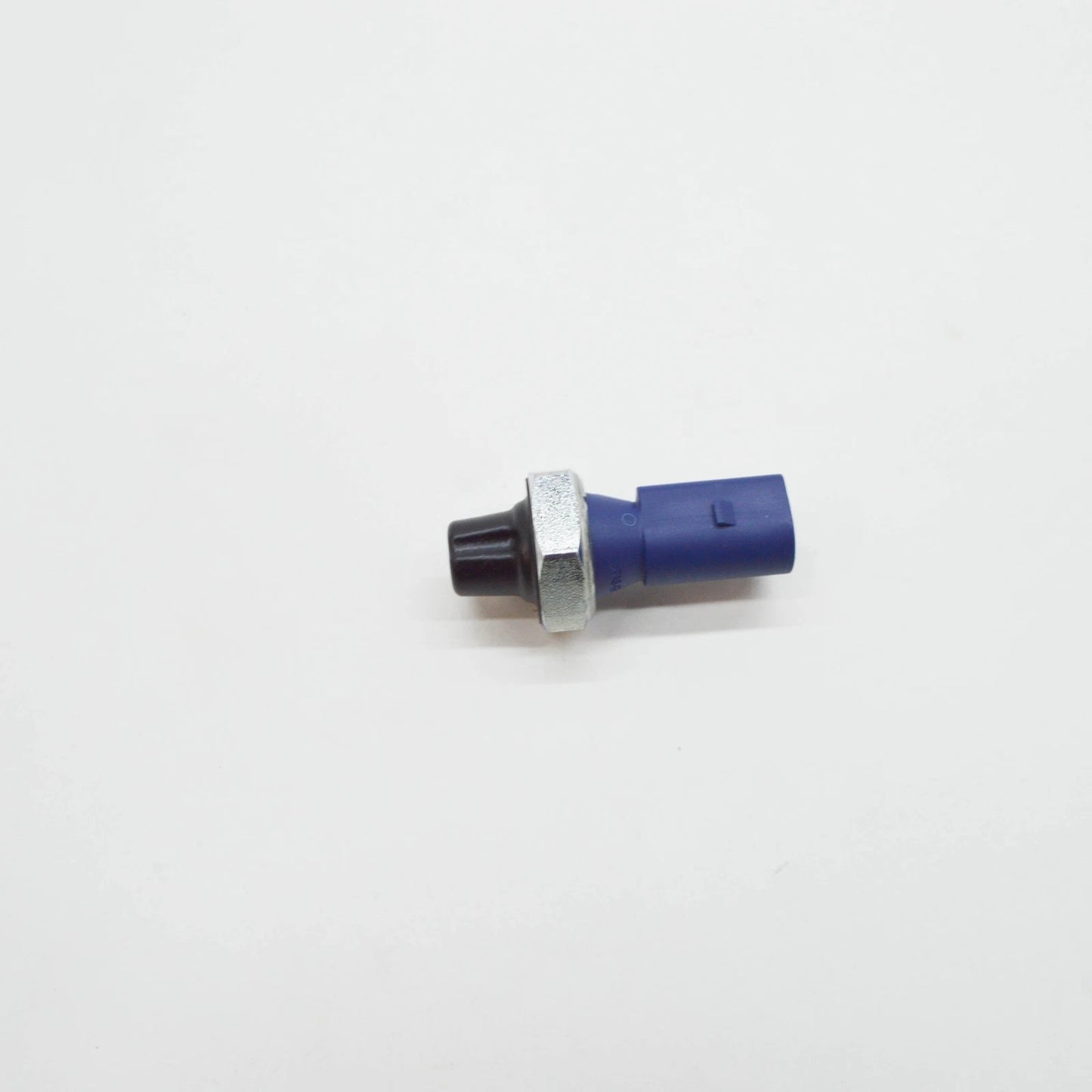 NEW VOLKSWAGEN T-ROC A11 OIL PRESSURE SENDER 06K919081 ORIGINAL