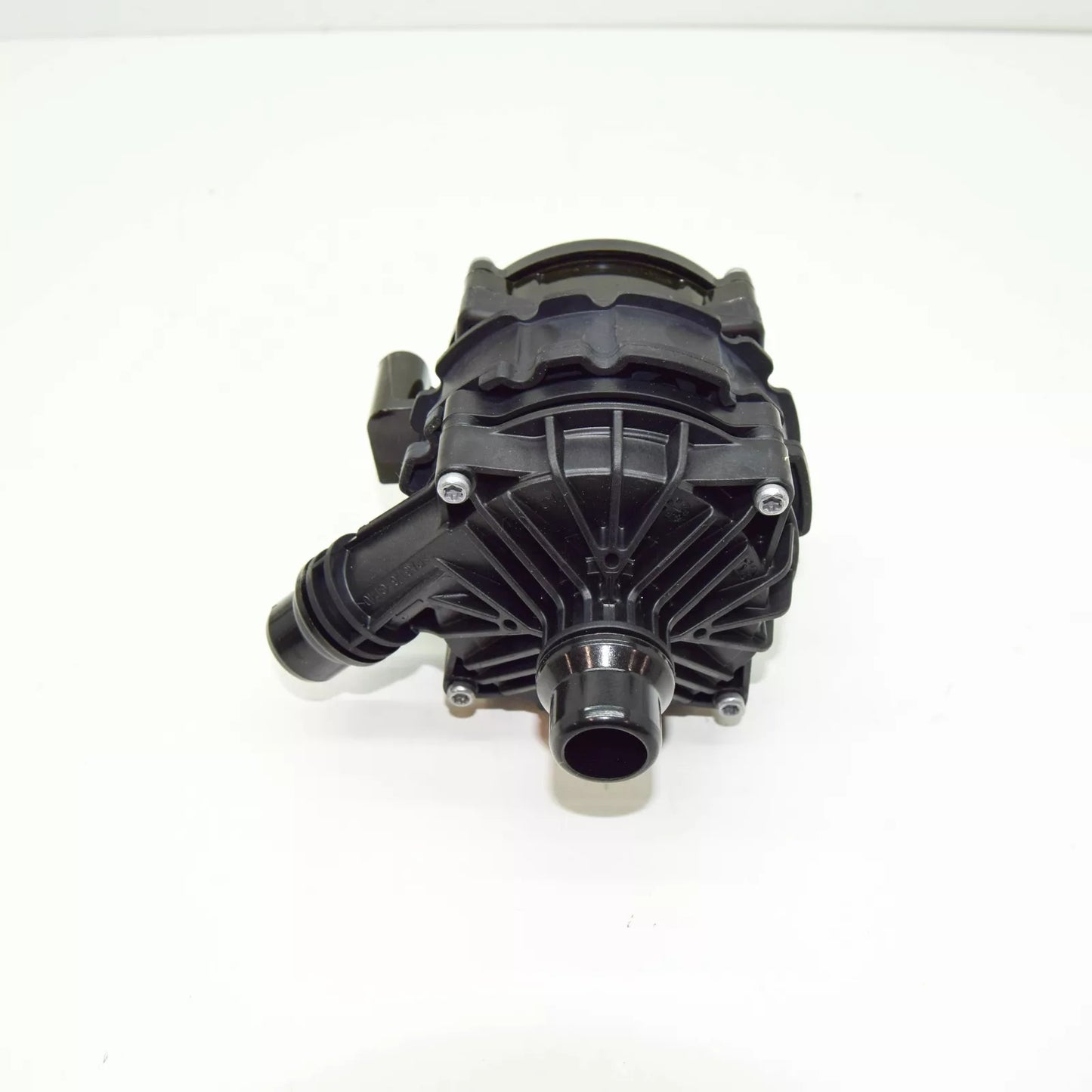 NEW MERCEDES-BENZ EQE V295 AUXILIARY WATER PUMP A0005004900 ORIGINAL