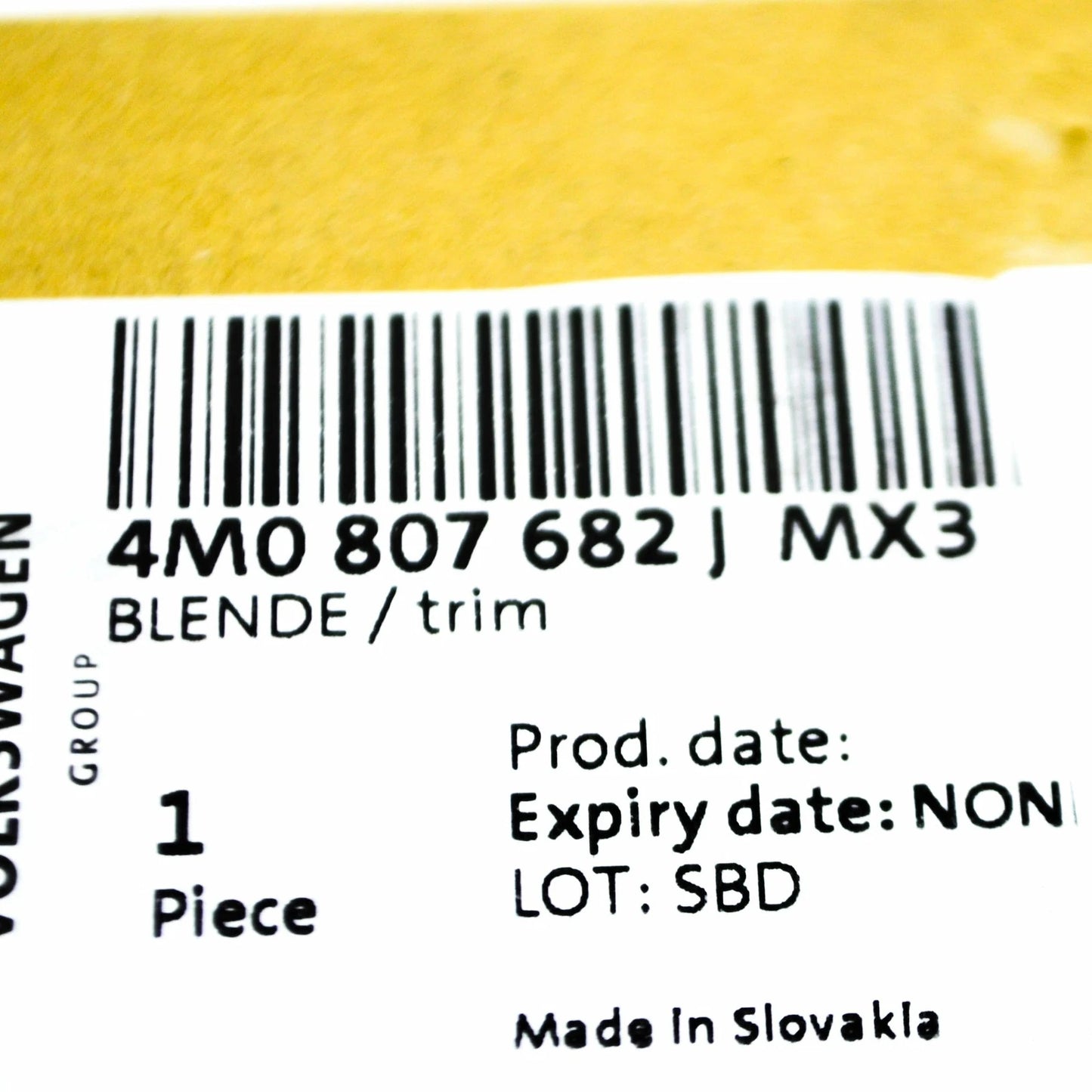 NEW AUDI Q7 4M FRONT RIGHT BUMPER GRILLE TRIM 4M0807682JMX3 ORIGINAL