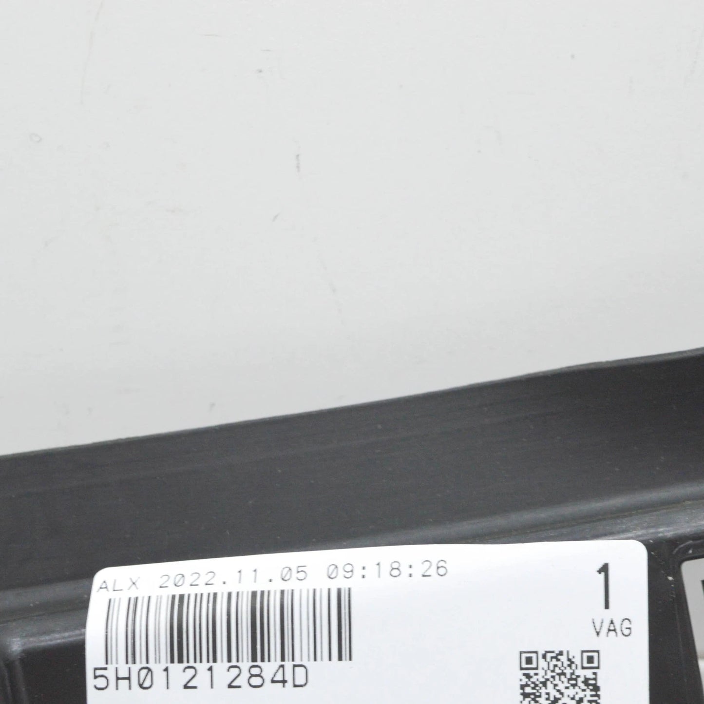 NEW VOLKSWAGEN GOLF MK8 CD1 NRIGHT RADIATOR AIR GUIDE 5H0121284D ORIGINAL