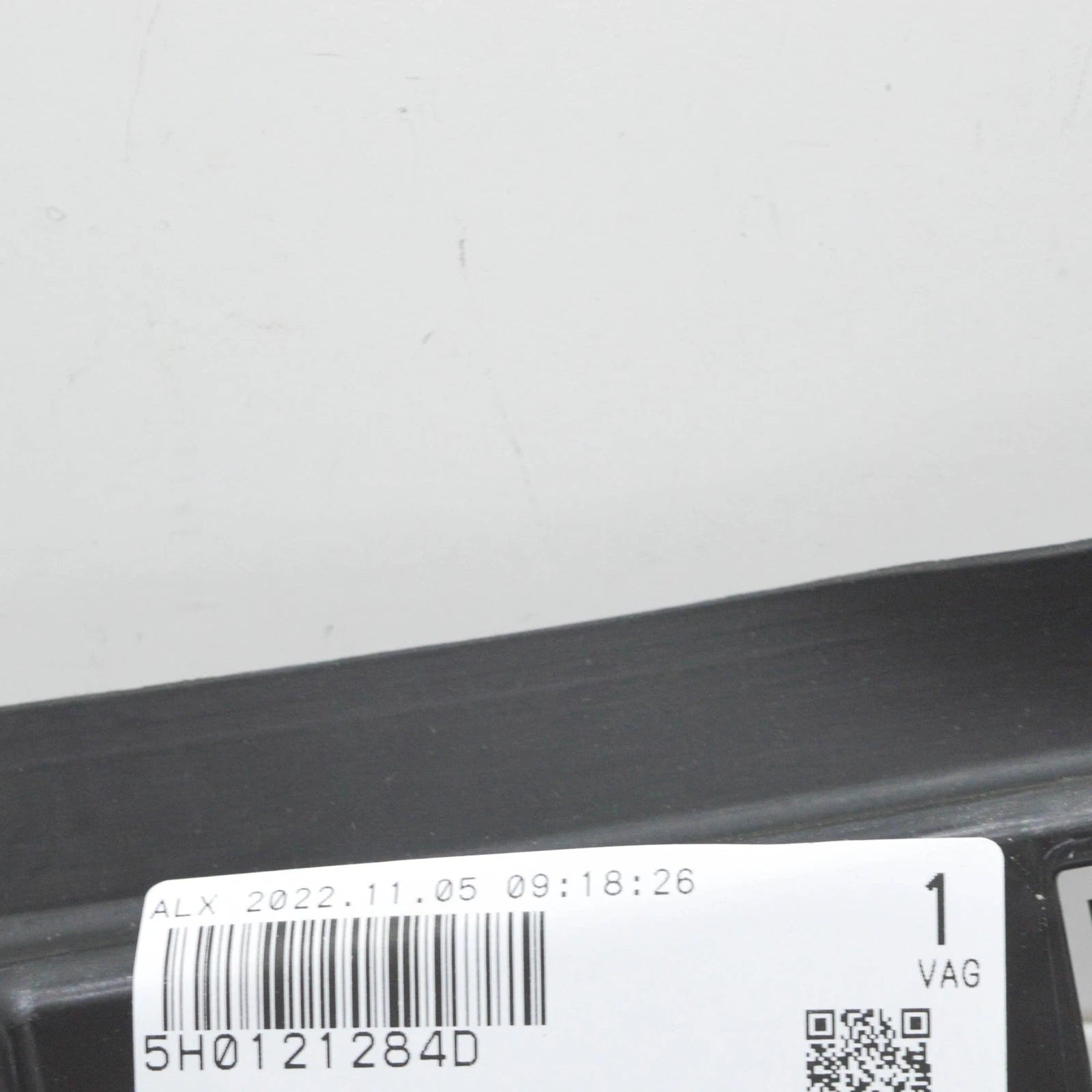 NEW VOLKSWAGEN GOLF MK8 CD1 NRIGHT RADIATOR AIR GUIDE 5H0121284D ORIGINAL