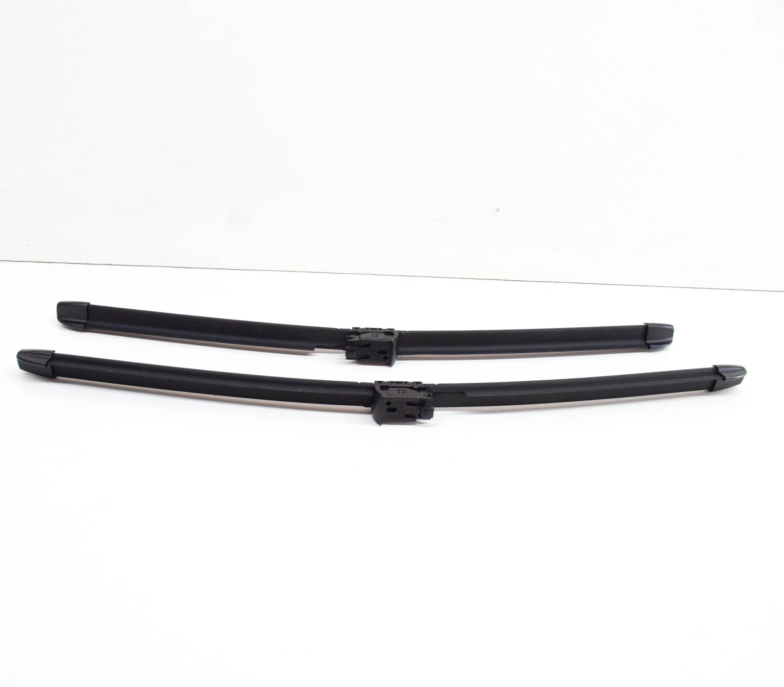 NEW MERCEDES-BENZ S C217 FRONT WIPER BLADE SET LHD A2178202000 ORIGINAL