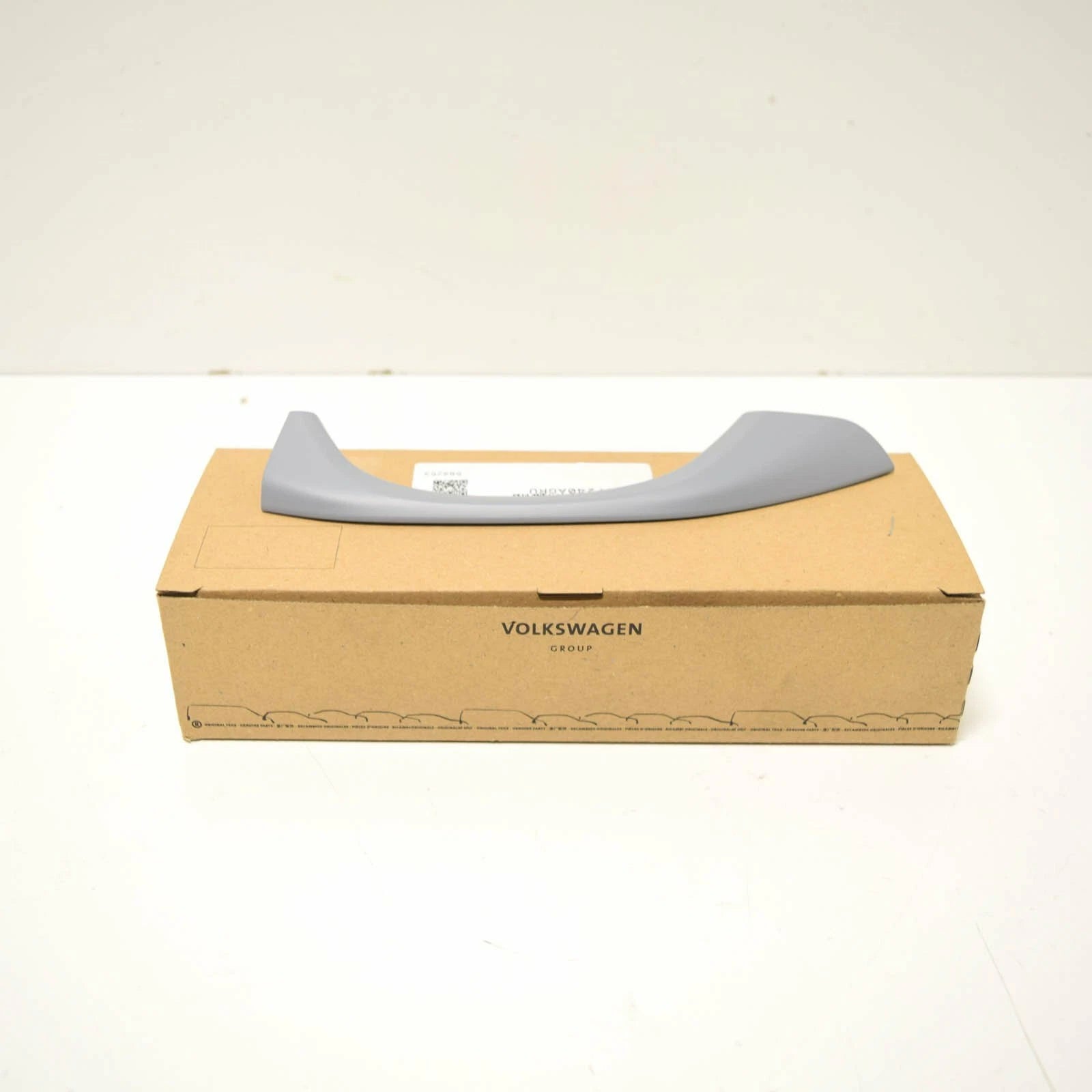 NEW AUDI A8 4N D5 REAR RIGHT DOOR EXTERIOR HANDLE TRIM 4N0837240AGRU