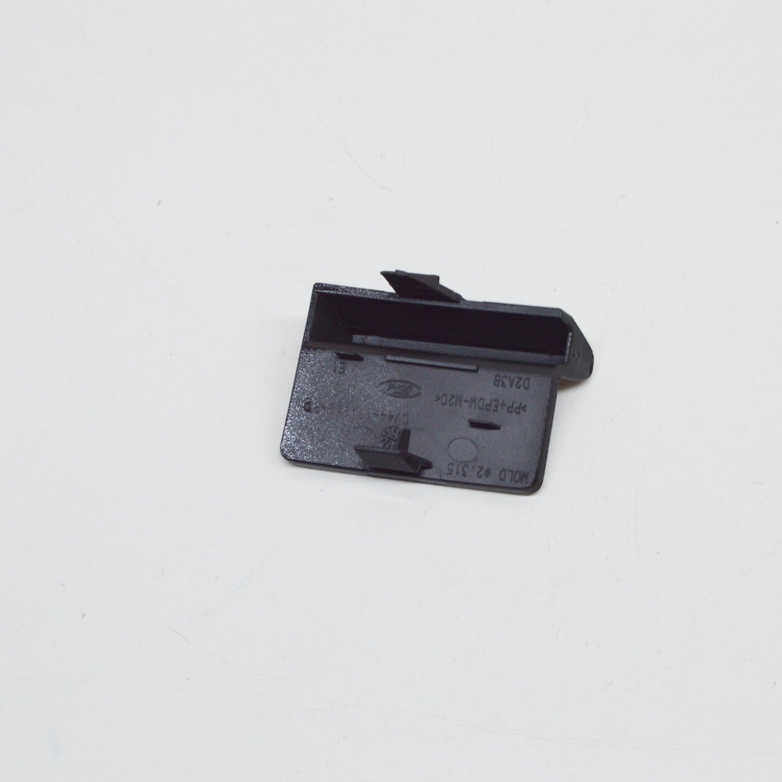 new ford kuga mk2 c520 front bumper tow eye cover 5252579 original