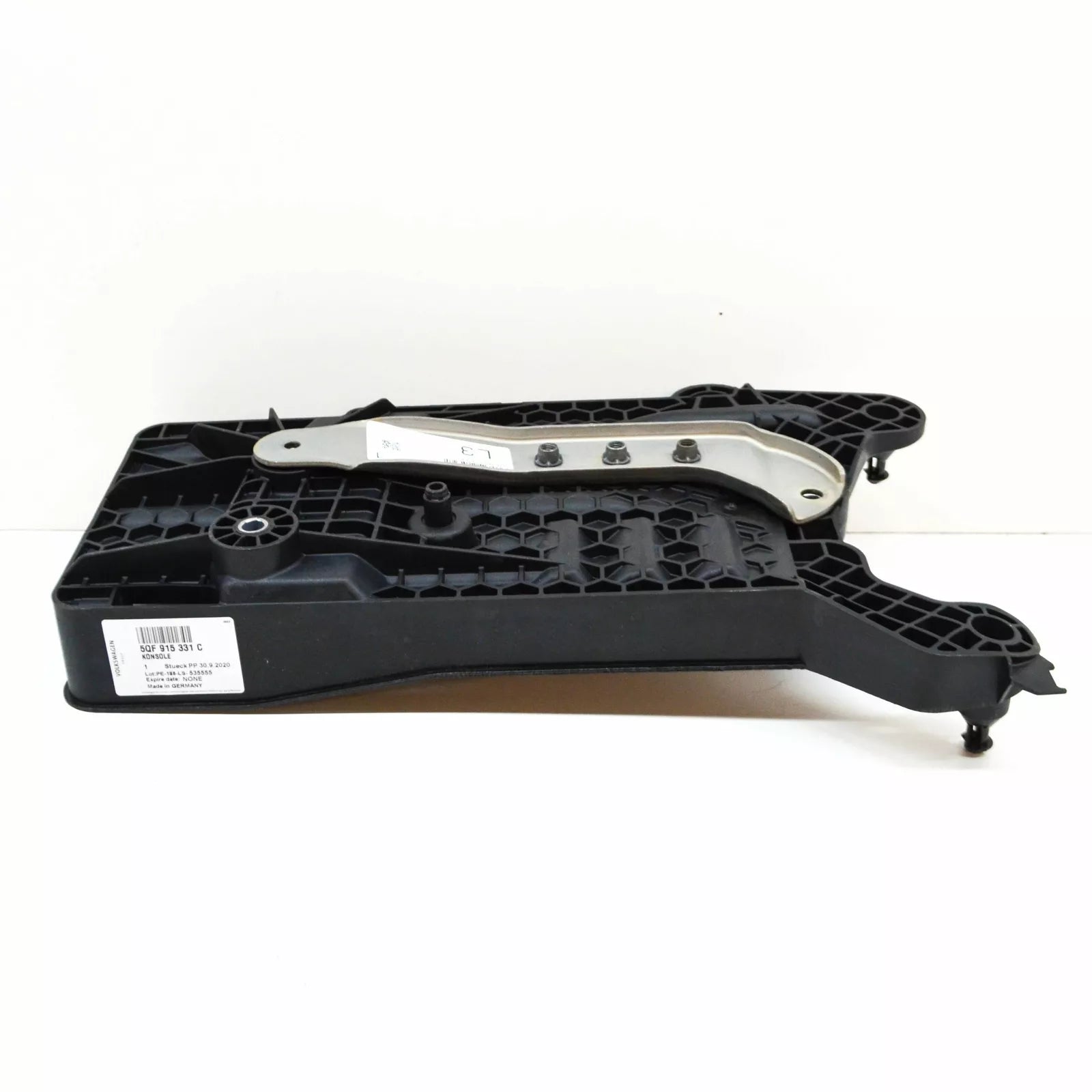 NEW VOLKSWAGEN TIGUAN MK2 AD BATTERY TRAY PAD 5QF915331C