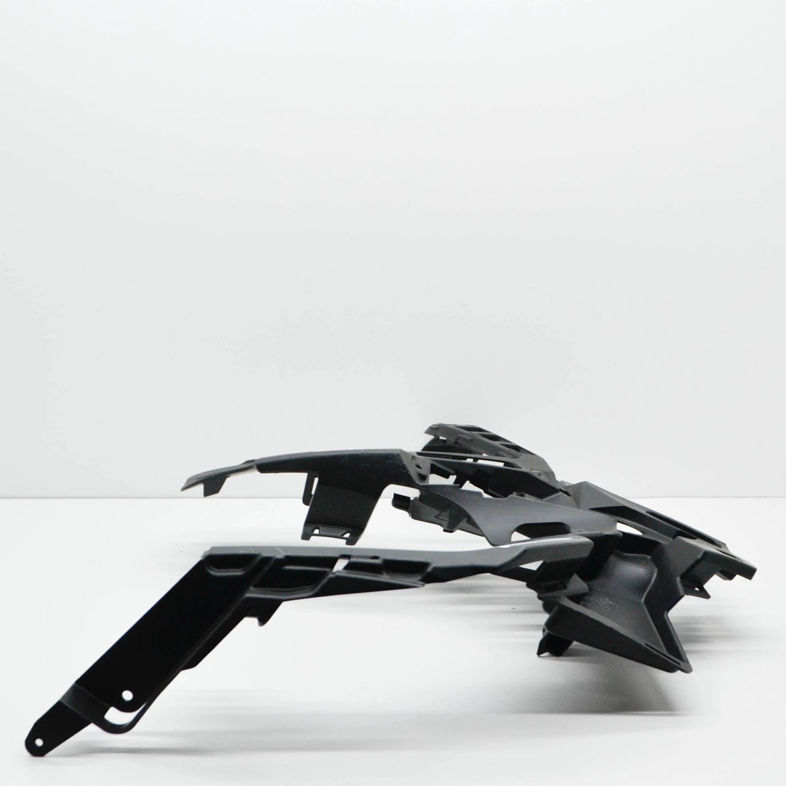 NEW MB S W222 FRONT RIGHT BUMPER INSIDE BASIC MOUNTING A2228856700 ORIGINAL