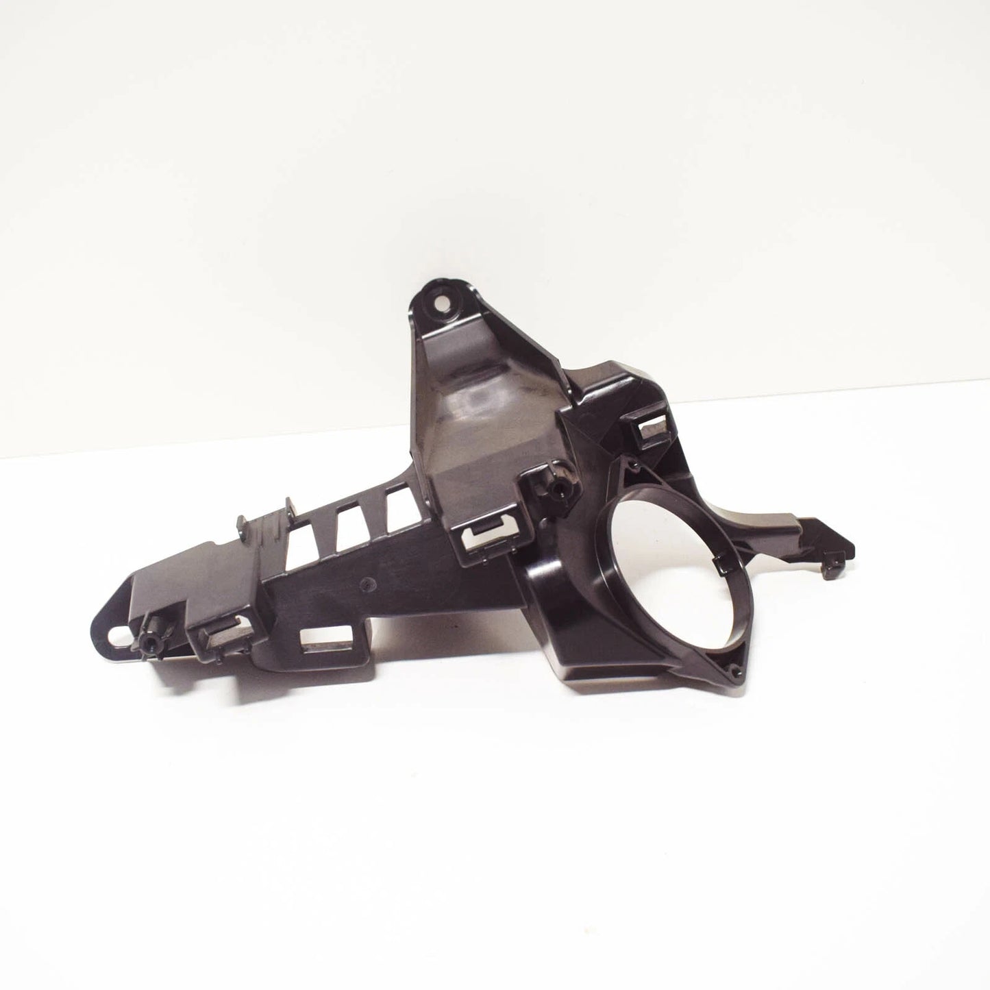 NEW AUDI A5 8W6 SPORTBACK RIGHT D-PILLAR TRIM BRACKET 8W8867730A ORIGINAL