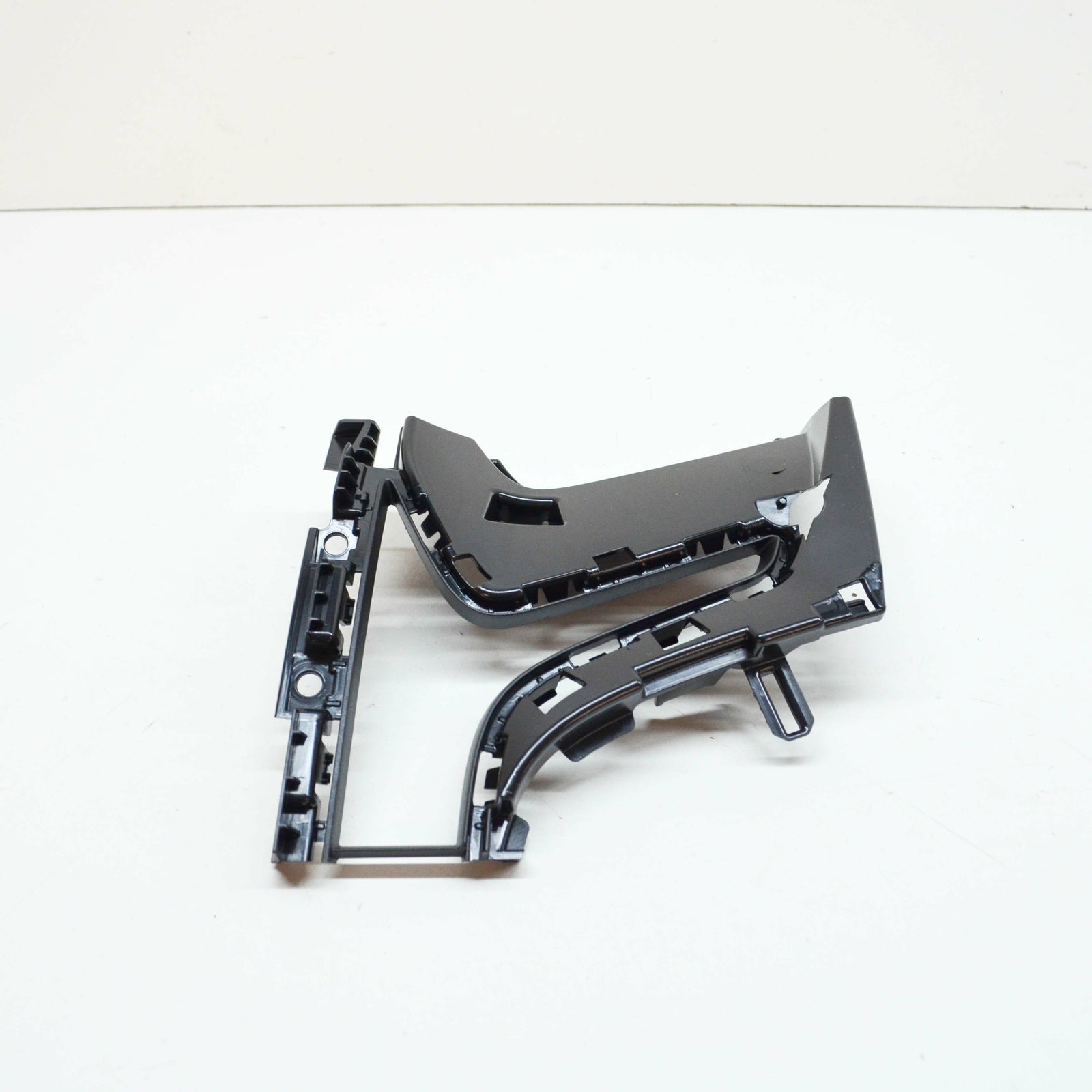 NEW AUDI A6 C8 FRONT BUMPER RIGHT LOWER GRILLE BRACKET 4K08076989B9 ORIGINAL