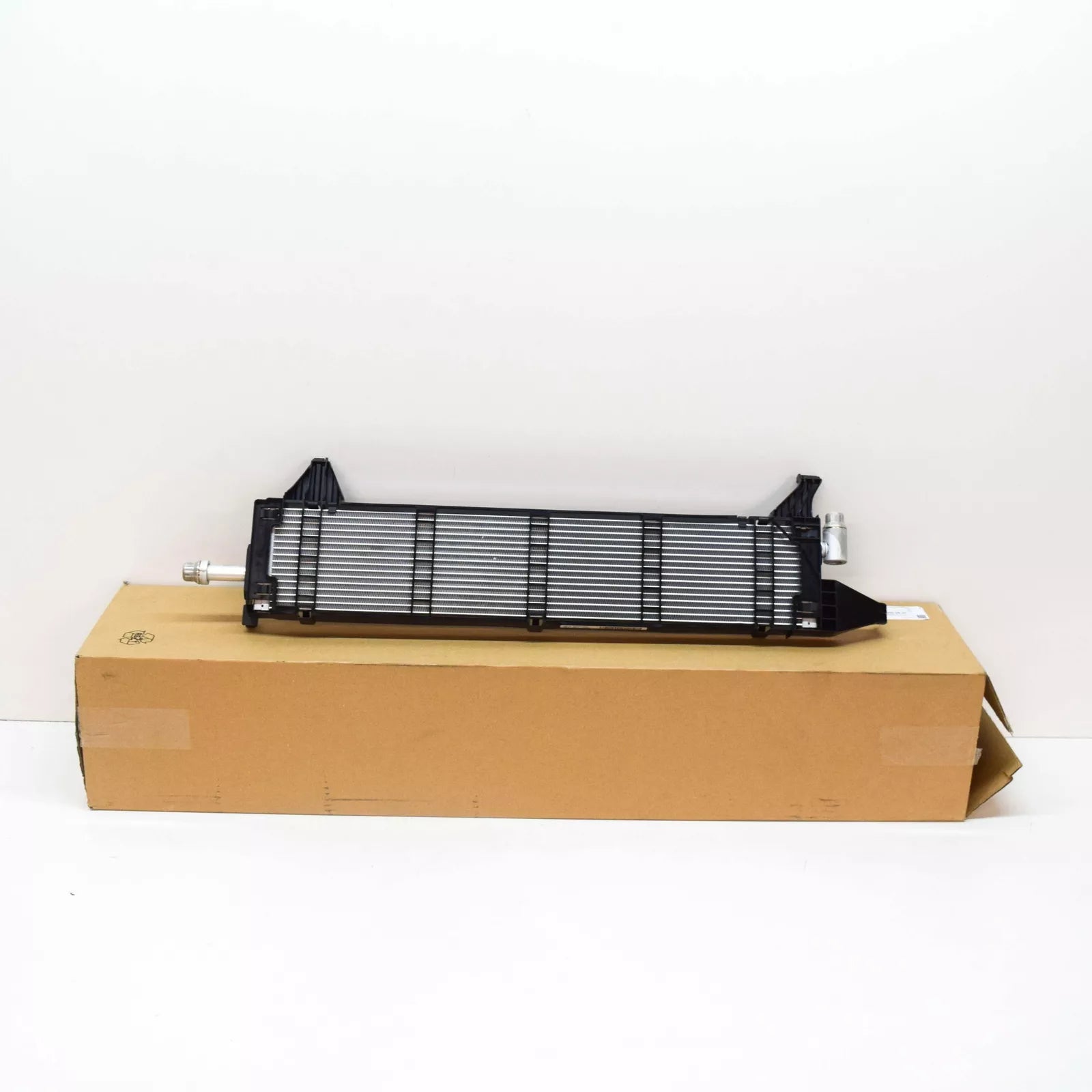 NEW MERCEDES-BENZ GLC C253 INVERTER WATER COOLING RADIATOR A0995006803