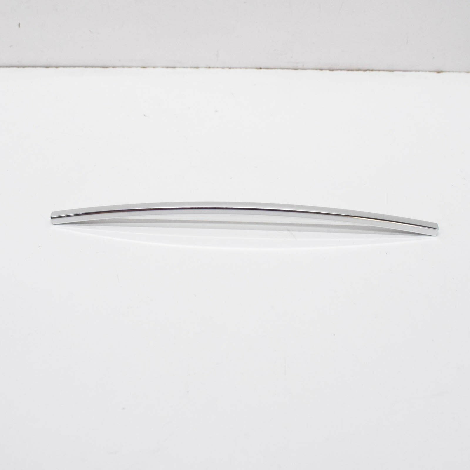 NEW MB E W124 RADIATOR GRILLE SHELL VERTICAL MOULDING A1408882185 ORIGINAL