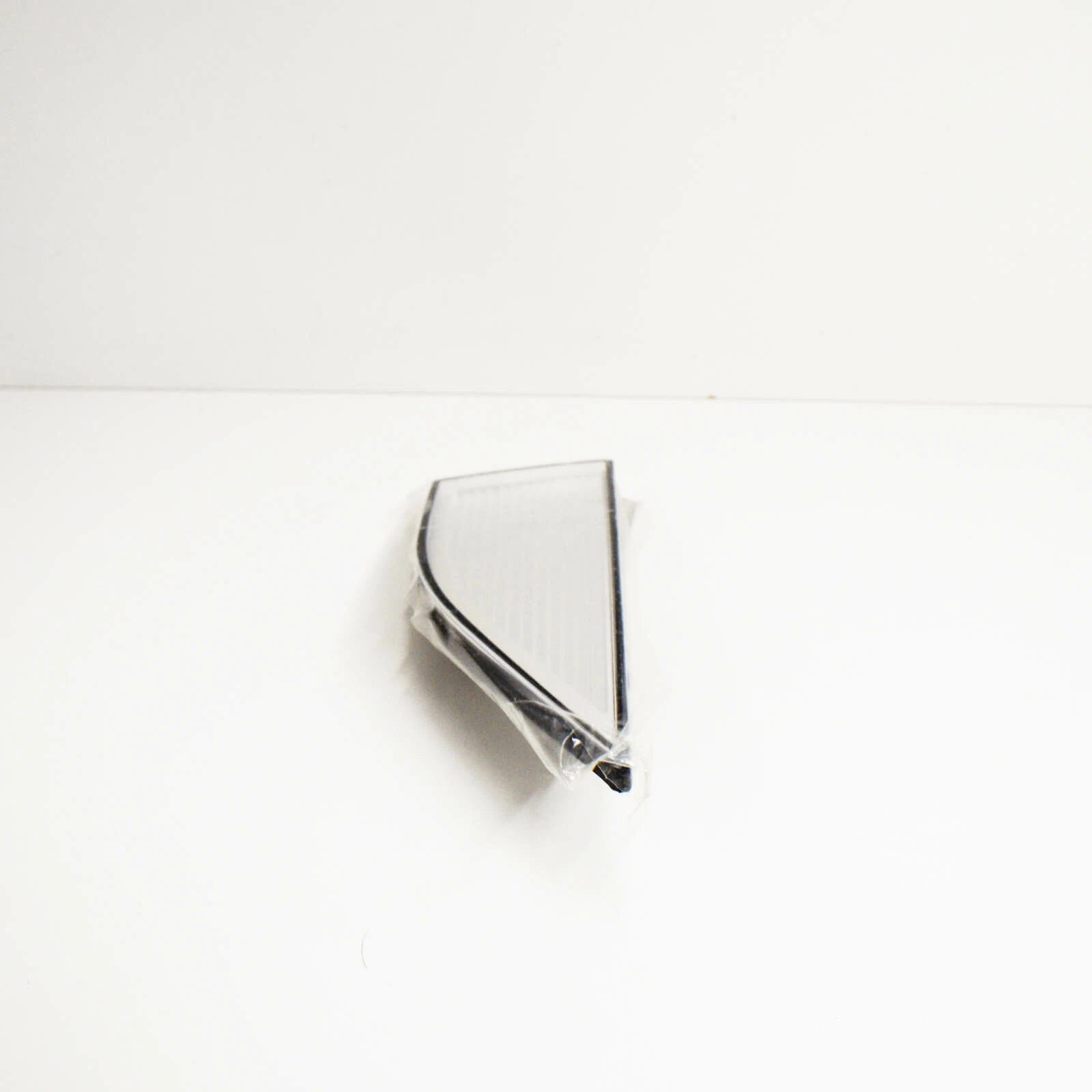 NEW VOLKSWAGEN PASSAT B8 FRONT RIGHT FOG LIGHT TRIM 561941778B ORIGINAL