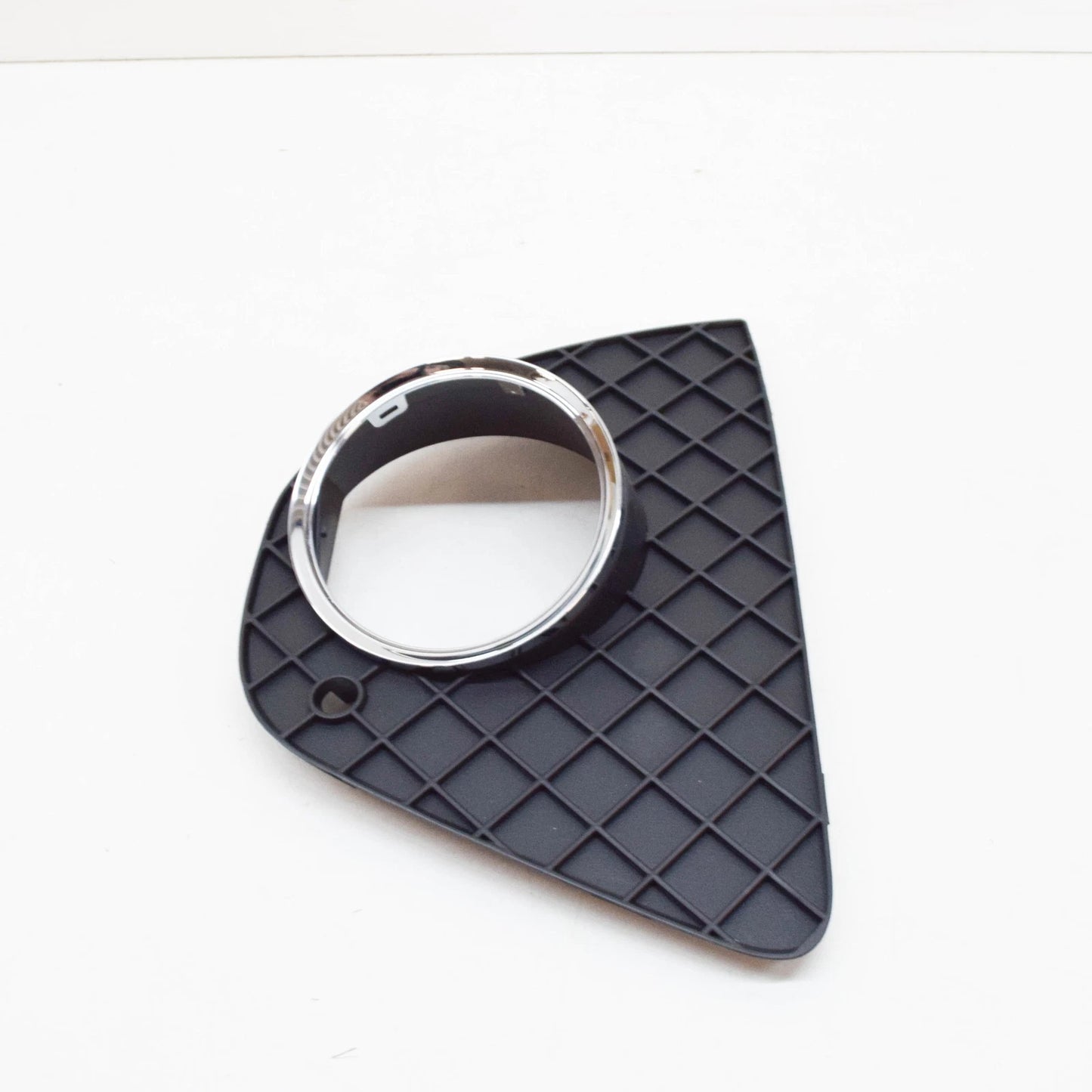 NEW BMW 3 COUPE E46 FRONT LEFT CHROME RING FOG LIGHT GRILLE 51117147527 ORIGINAL