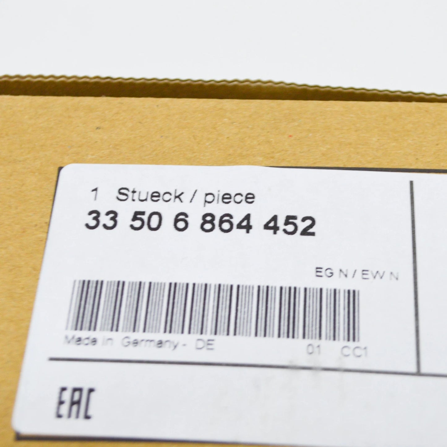 NEW BMW 4 CABRIO F33, F83 REAR SHOCK MOUNT 33506864452 6864452 ORIGINAL