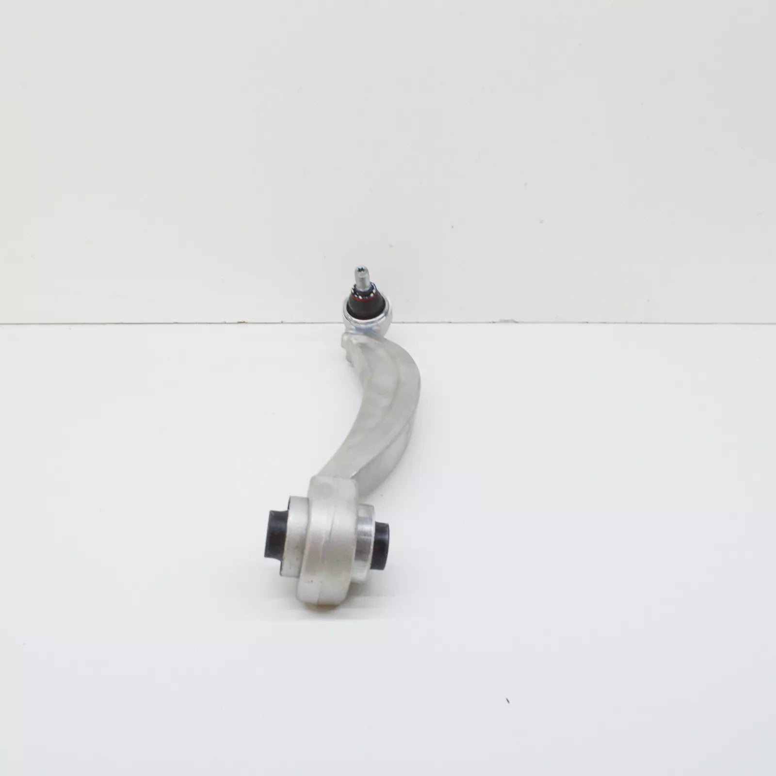 NEW MERCEDES-BENZ C W204 AMG FRONT LEFT LOWER CONTROL ARM A2043304911