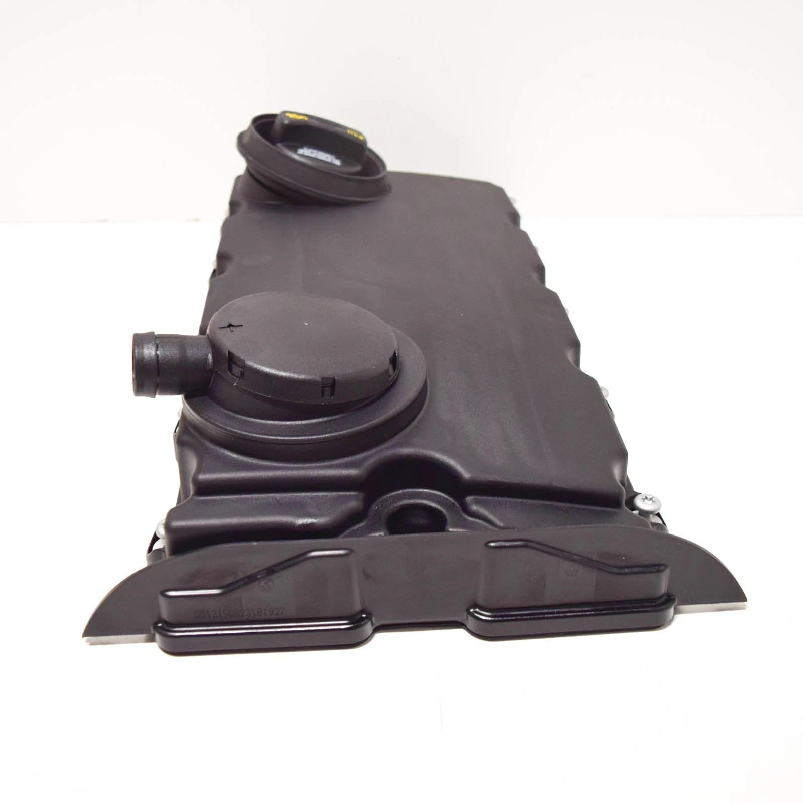 NEW AUDI A4 B7 CYLINDER HEAD VALVE COVER 03G103469K ORIGINAL