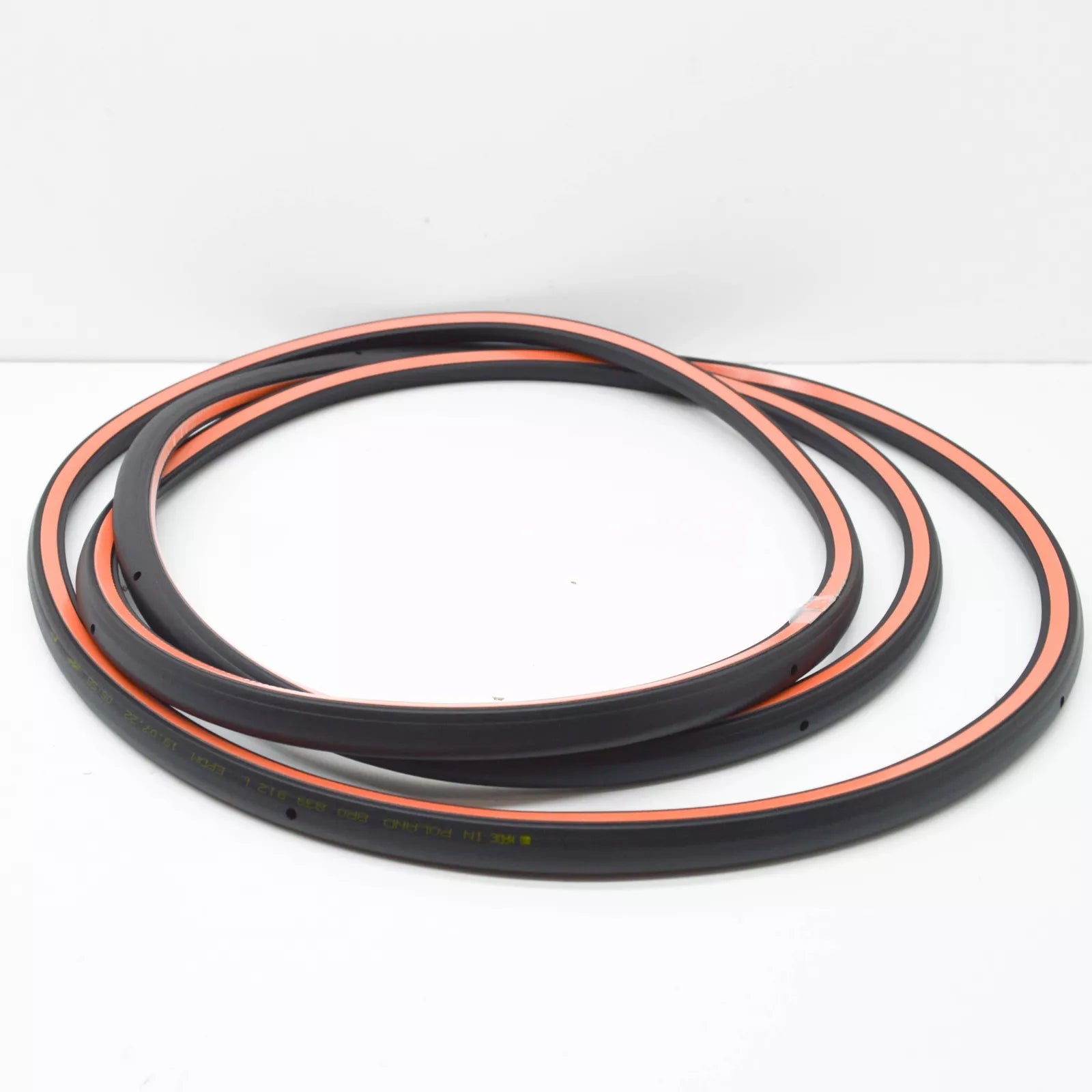 NEW AUDI Q5 8R REAR RIGHT DOOR SEAL RUBBER 8R0839912L