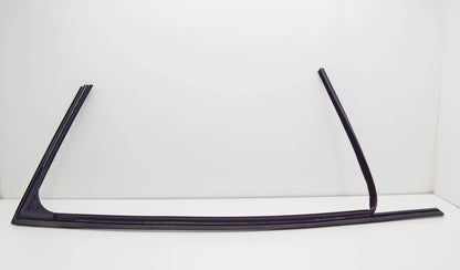 NEW AUDI A3 8P FRONT RIGHT WINDOW GLASS SEAL 8P4837440B ORIGINAL