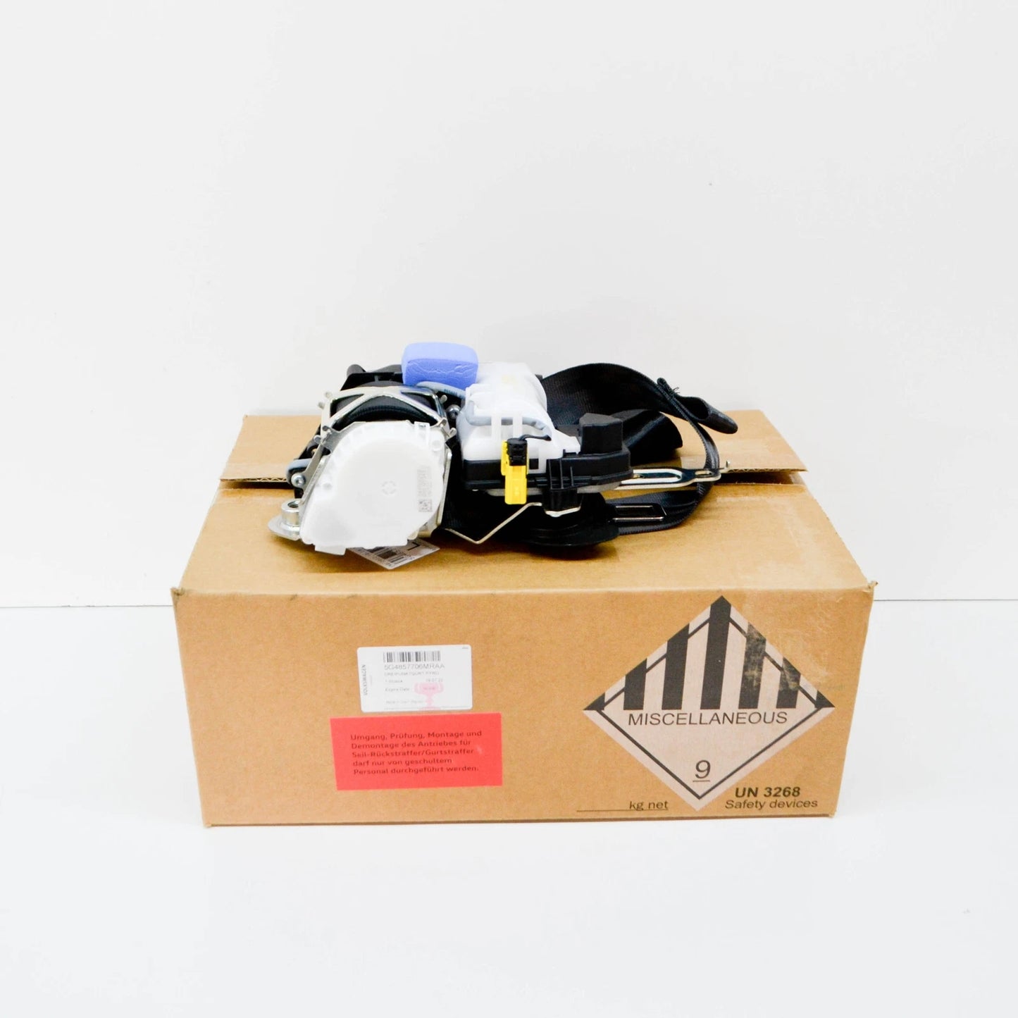 NEW VW GOLF VII 5G MK7 FRONT RIGHT SEATBELT LHD 5G4857706MRAA ORIGINAL