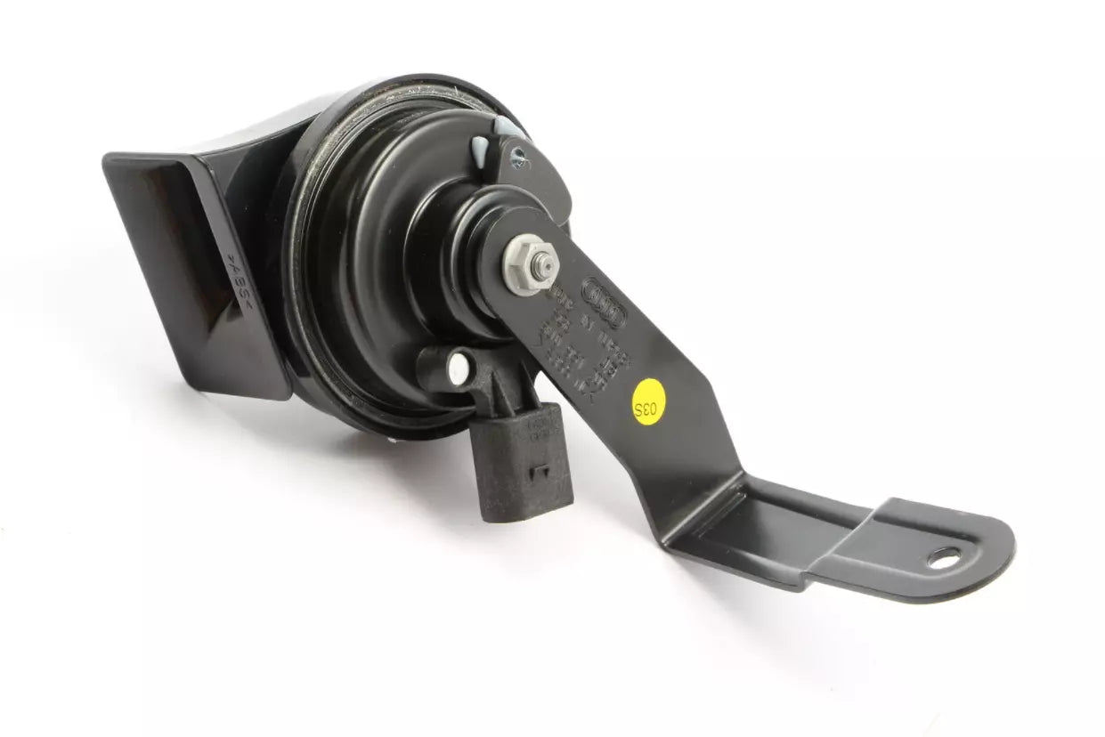 NEW AUDI Q3 8U LEFT SIDE LOW TONE HORN 8U0951209 ORIGINAL