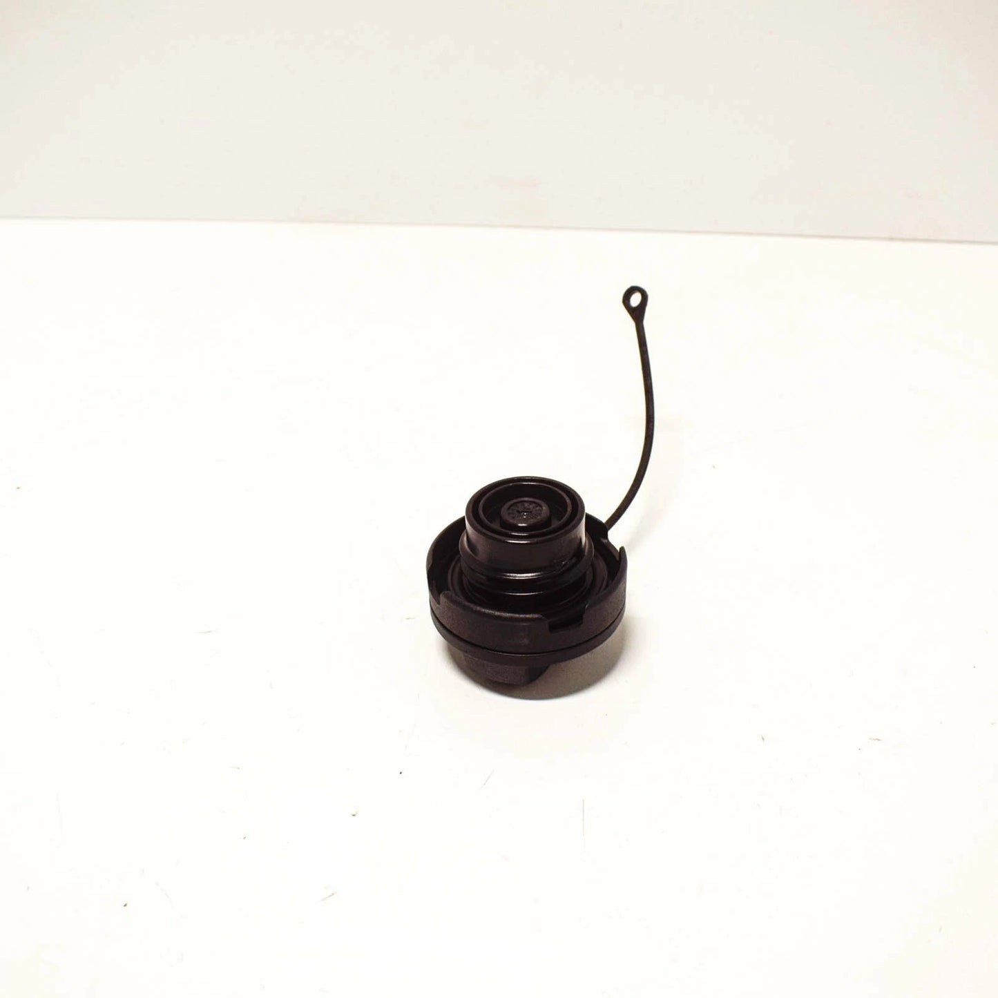 NEW AUDI A3 8P FUEL GAS CAP 8P0201550C