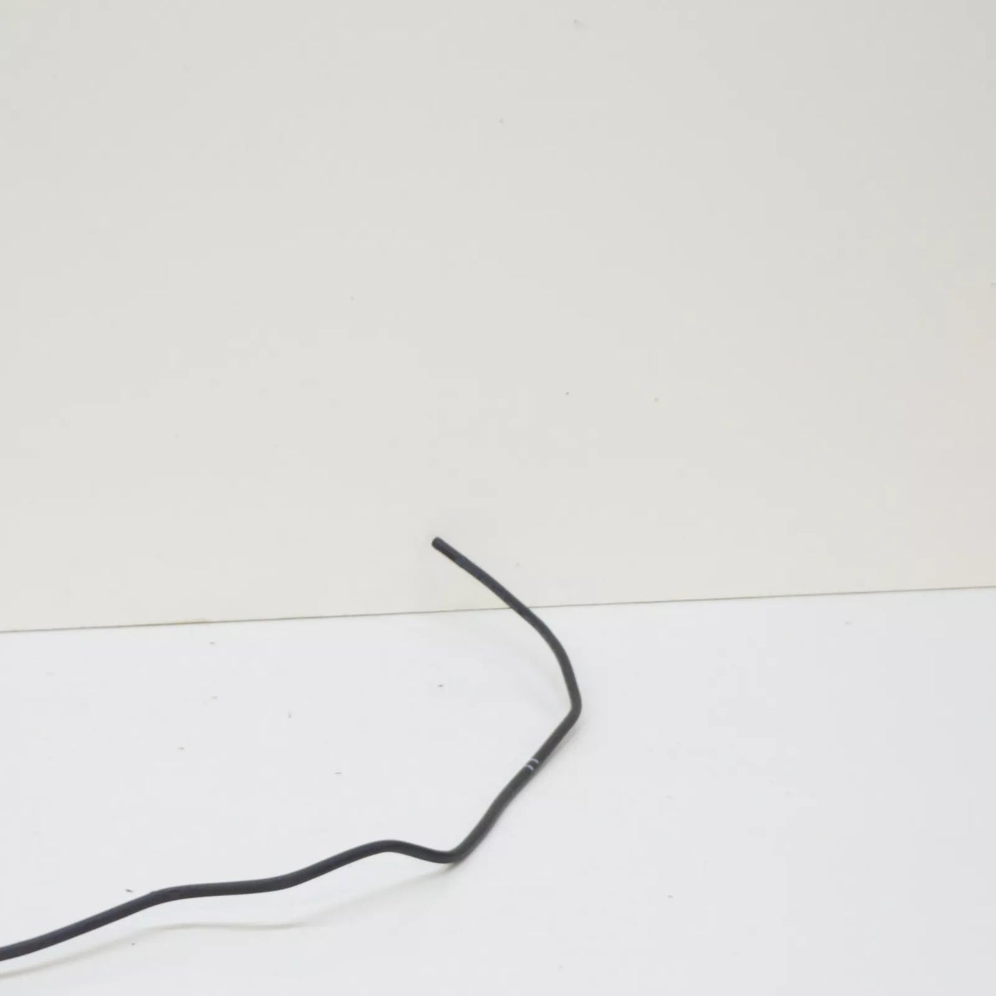 NEW MERCEDES-BENZ C W205 ENGINE COOLANT RETURN FLOW HOSE A2058304403 ORIGINAL