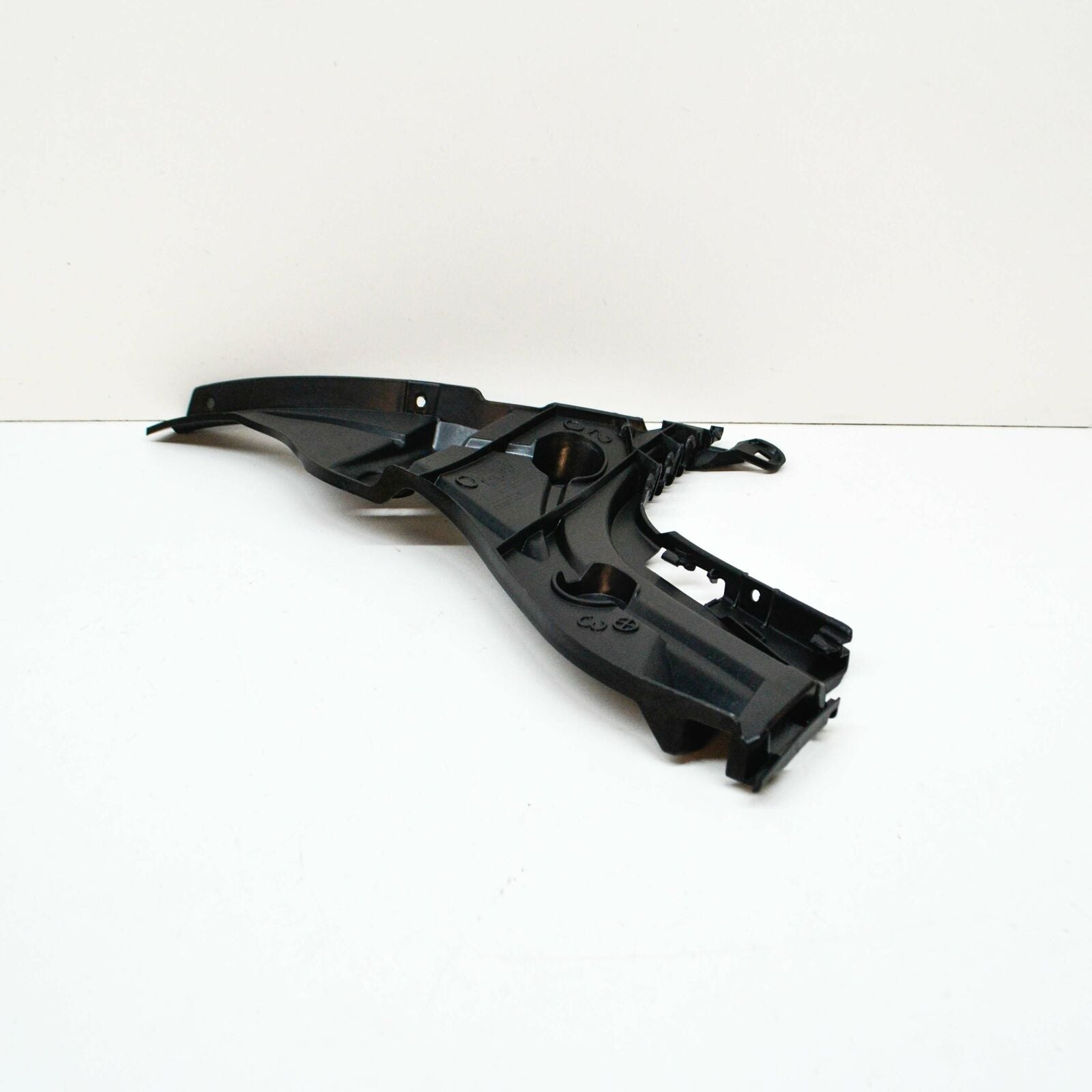 NEW AUDI A3 8V S3 REAR LEFT BUMPER BRACKET 8V4807377A ORIGINAL