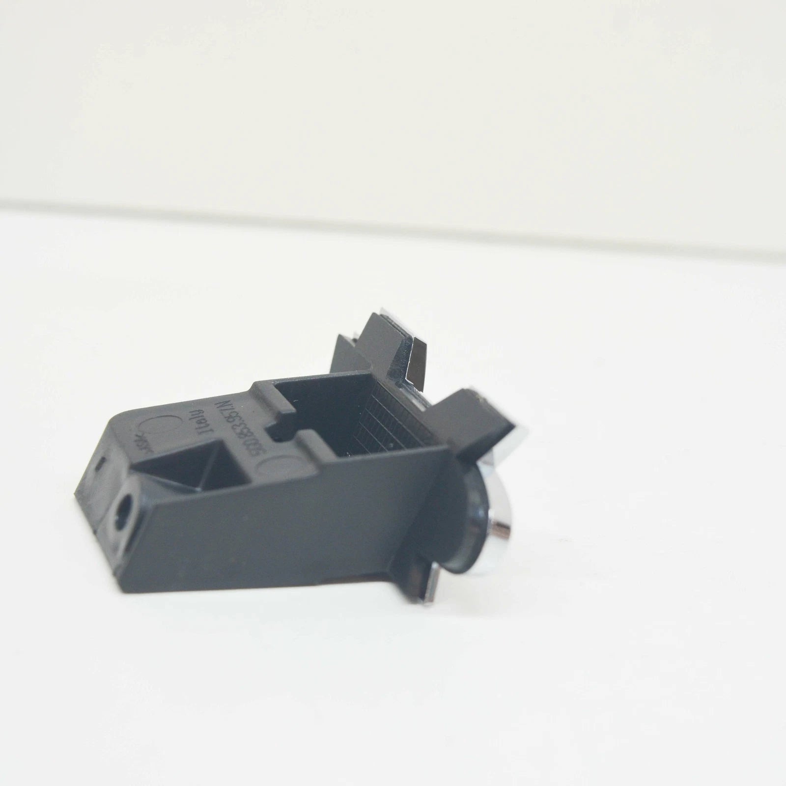 NEW VW GOLF MK7 FRONT RADIATOR GRILLE INSCRIPTION 5G0853948F