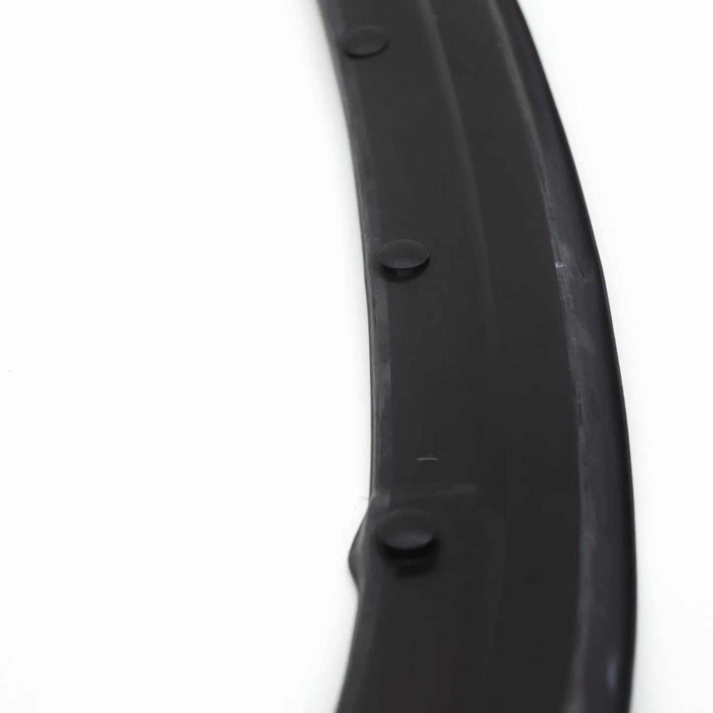 NEW MERCEDES C-CLASS W203 FRONT DOOR WEATHERSTRIP SEAL RIGHT A2037202078