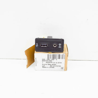 NEW VOLKSWAGEN GOLF MK7 USB AND AUX-IN CONNECTION 5G0035222C