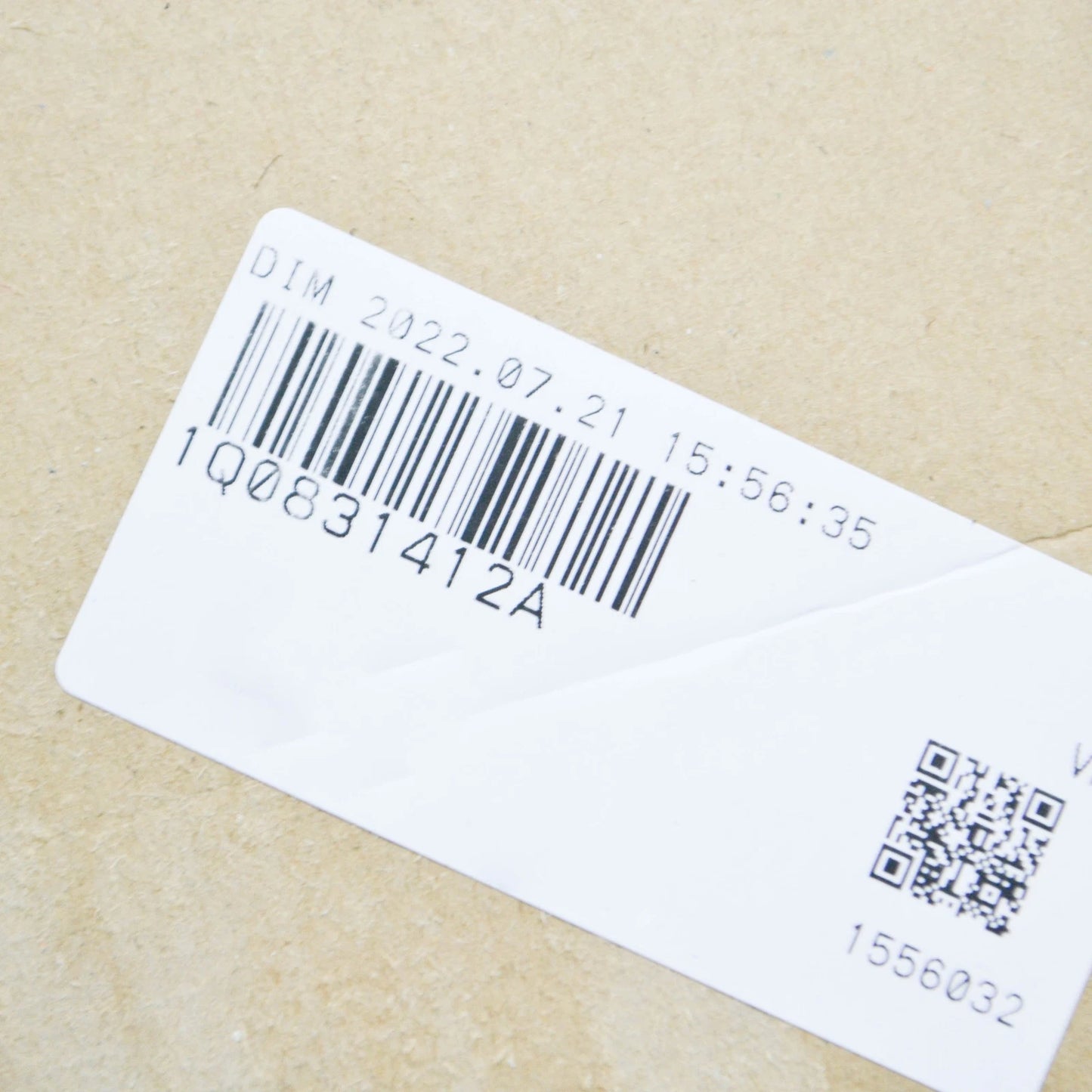 NEW VOLKSWAGEN EOS FRONT RIGHT LOWER DOOR HINGE 1Q0831412A