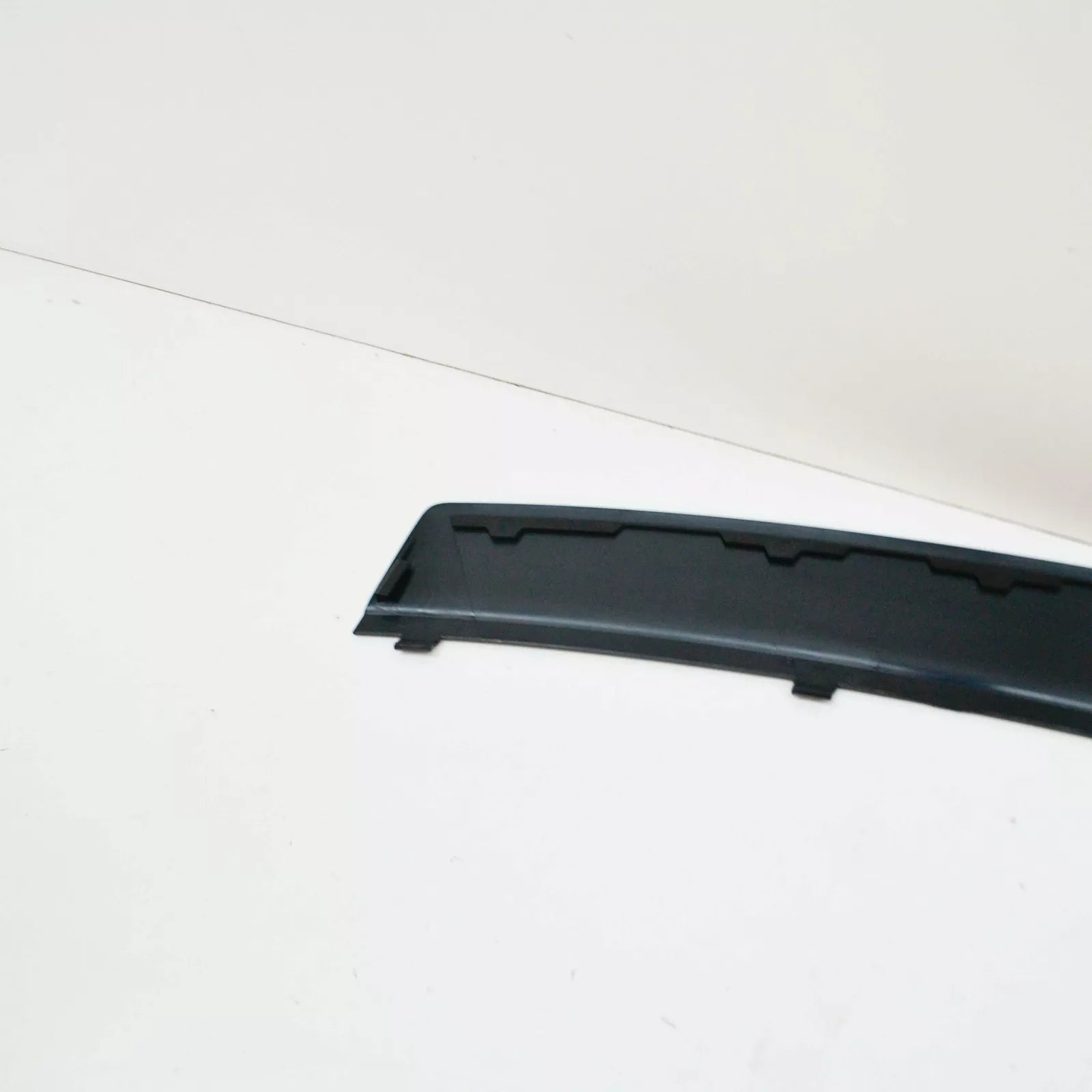 NEW VOLKSWAGEN TOUAREG 7L MK1 REAR BUMPER PLATE 7L6807787A01C ORIGINAL