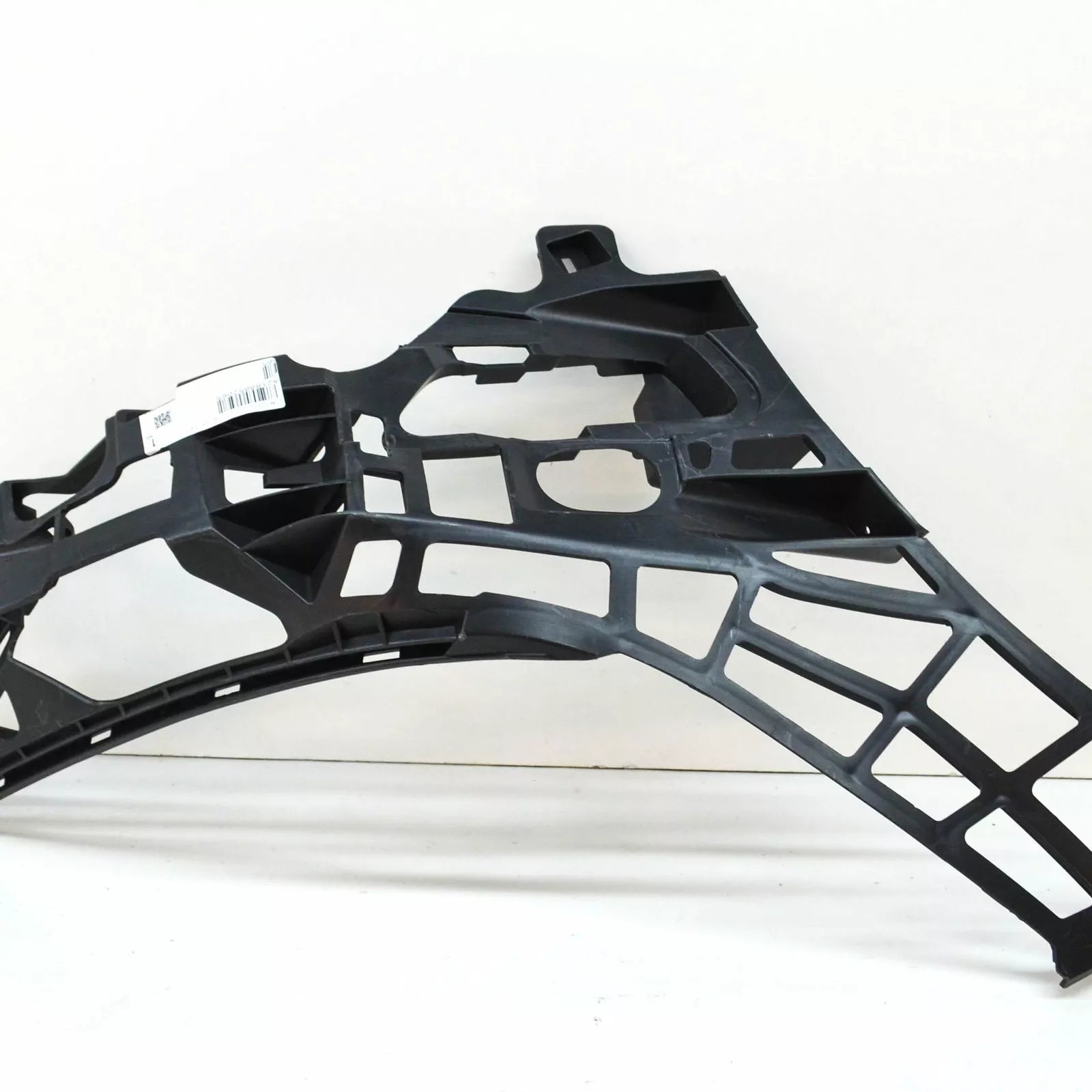 NEW MERCEDES-BENZ CLS C218 FRONT BUMPER RIGHT BASIC MOUNTING A2188852065