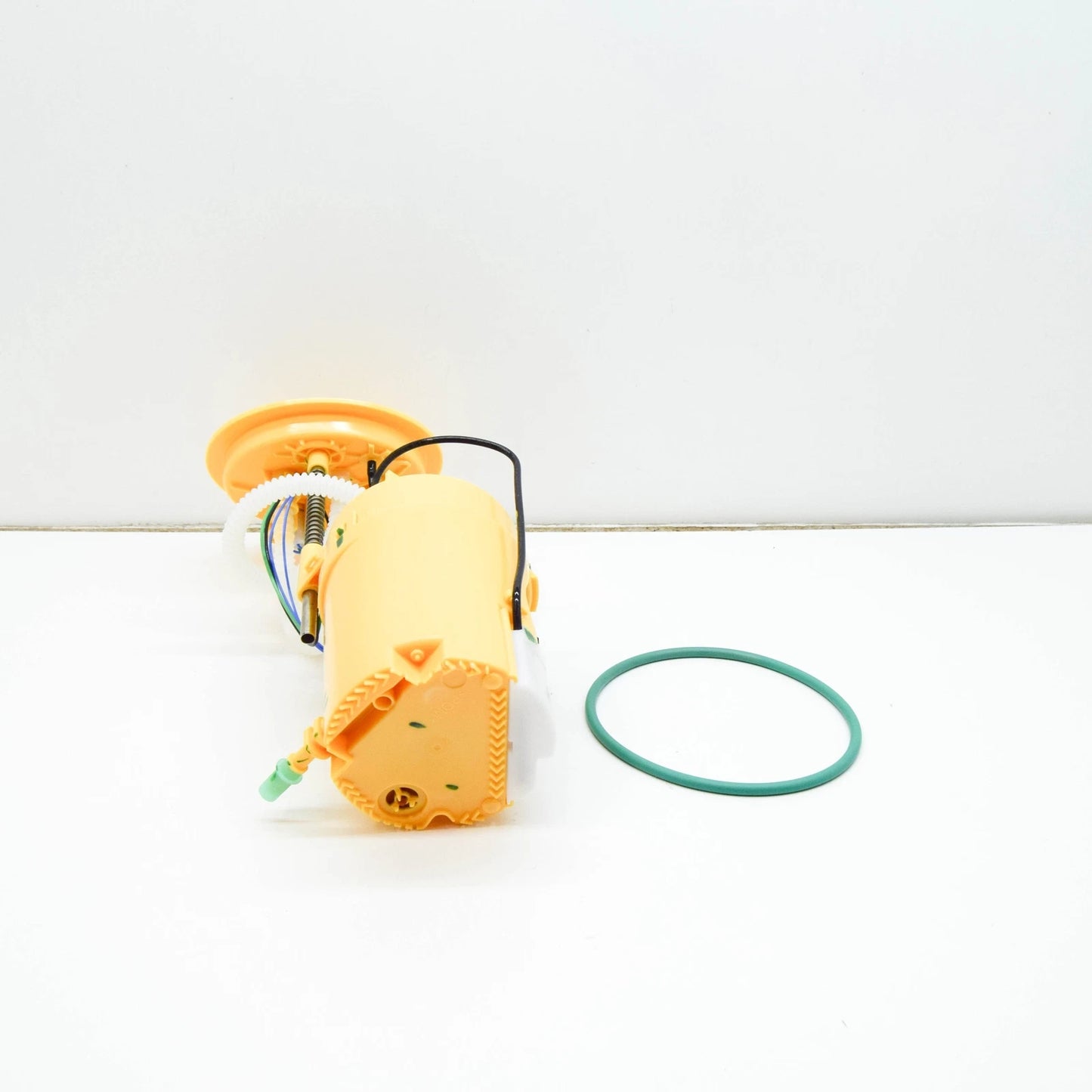 NEW BMW X3 F25 RIGHT TANK FUEL PUMP 16117360995 7360995 ORIGINAL