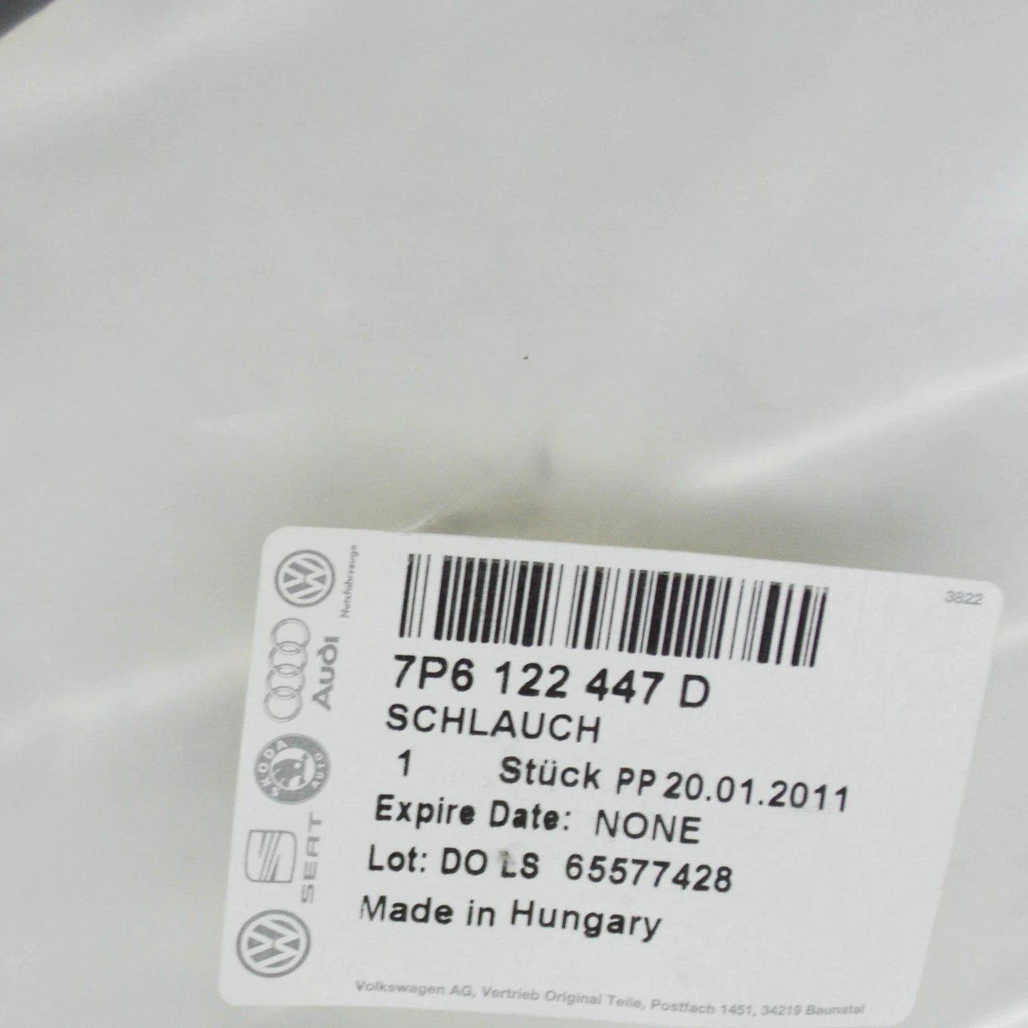 NEW VW TOUAREG 7P ENGINE COOLANT HOSE 7P6122447D ORIGINAL