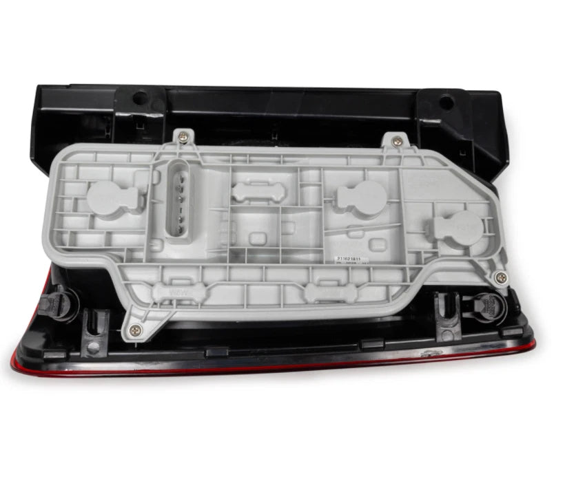 NEW VOLKSWAGEN CADDY 2K MK3 REAR LEFT TAIL AND FOG LIGHT LHD 2K1945095P ORIGINAL