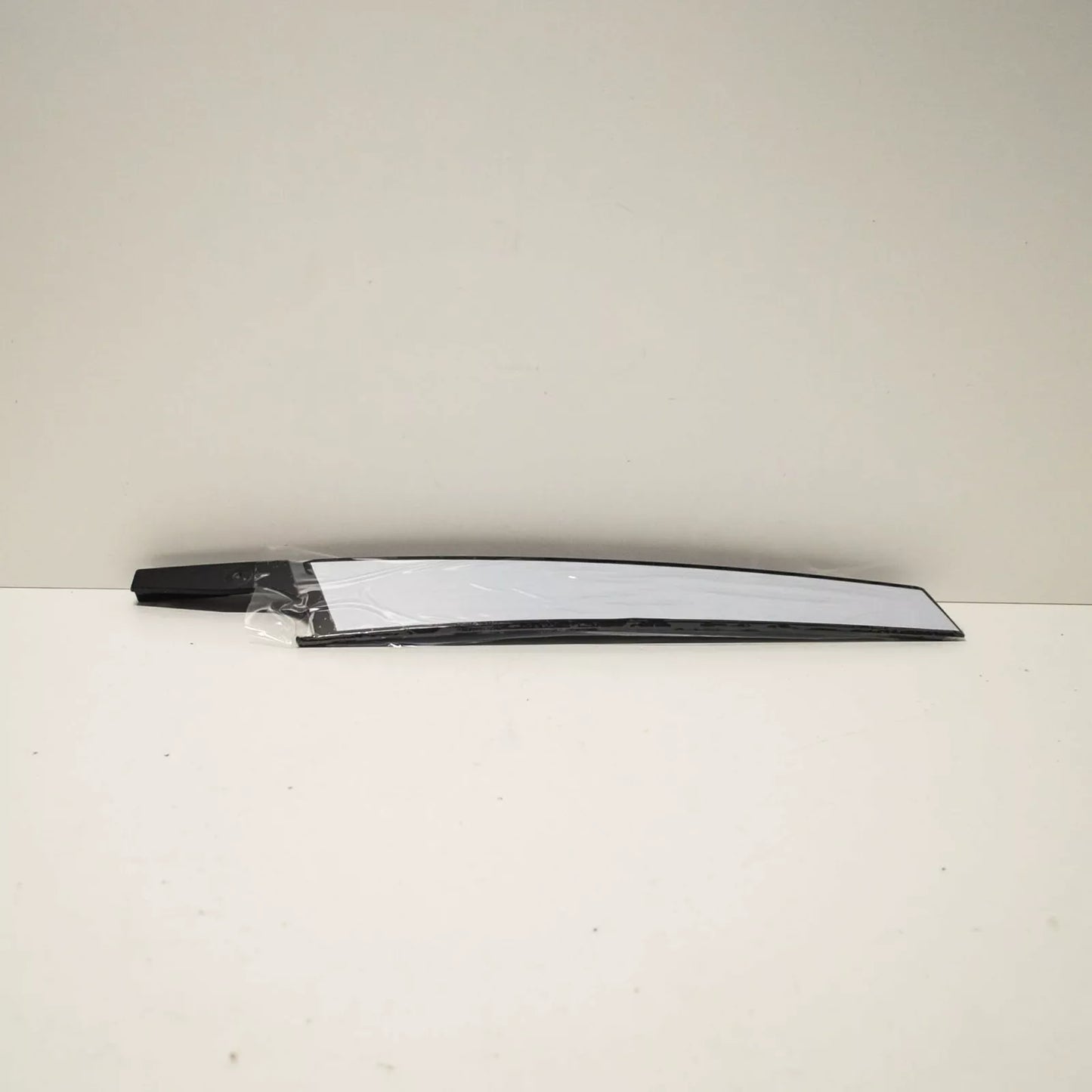 NEW AUDI Q5 8R FRONT LEFT DOOR EXTERIOR B PILLAR COVER 8R0837901P5FQ