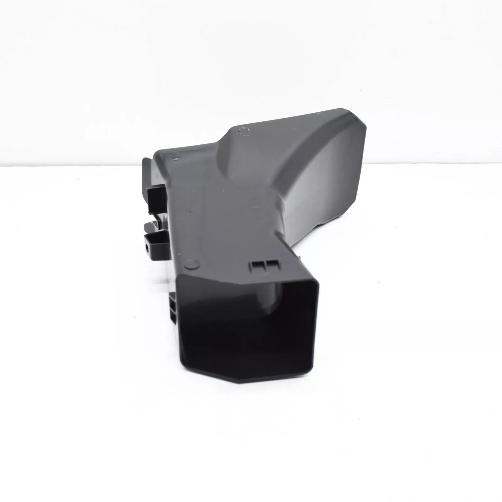 NEW BMW X3 G01 FRONT RIGHT BRAKE AIR DUCT 51747400004 7400004 ORIGINAL