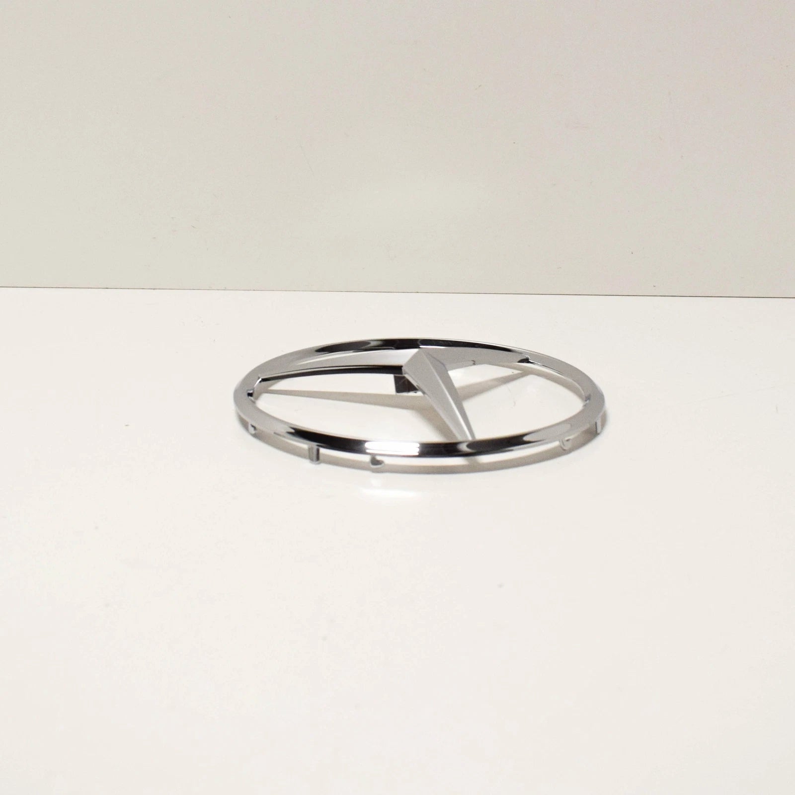 NEW MB M-CLASS W163 FRONT RADIATOR GRILLE BADGE EMBLEM A1638880086 ORIGINAL